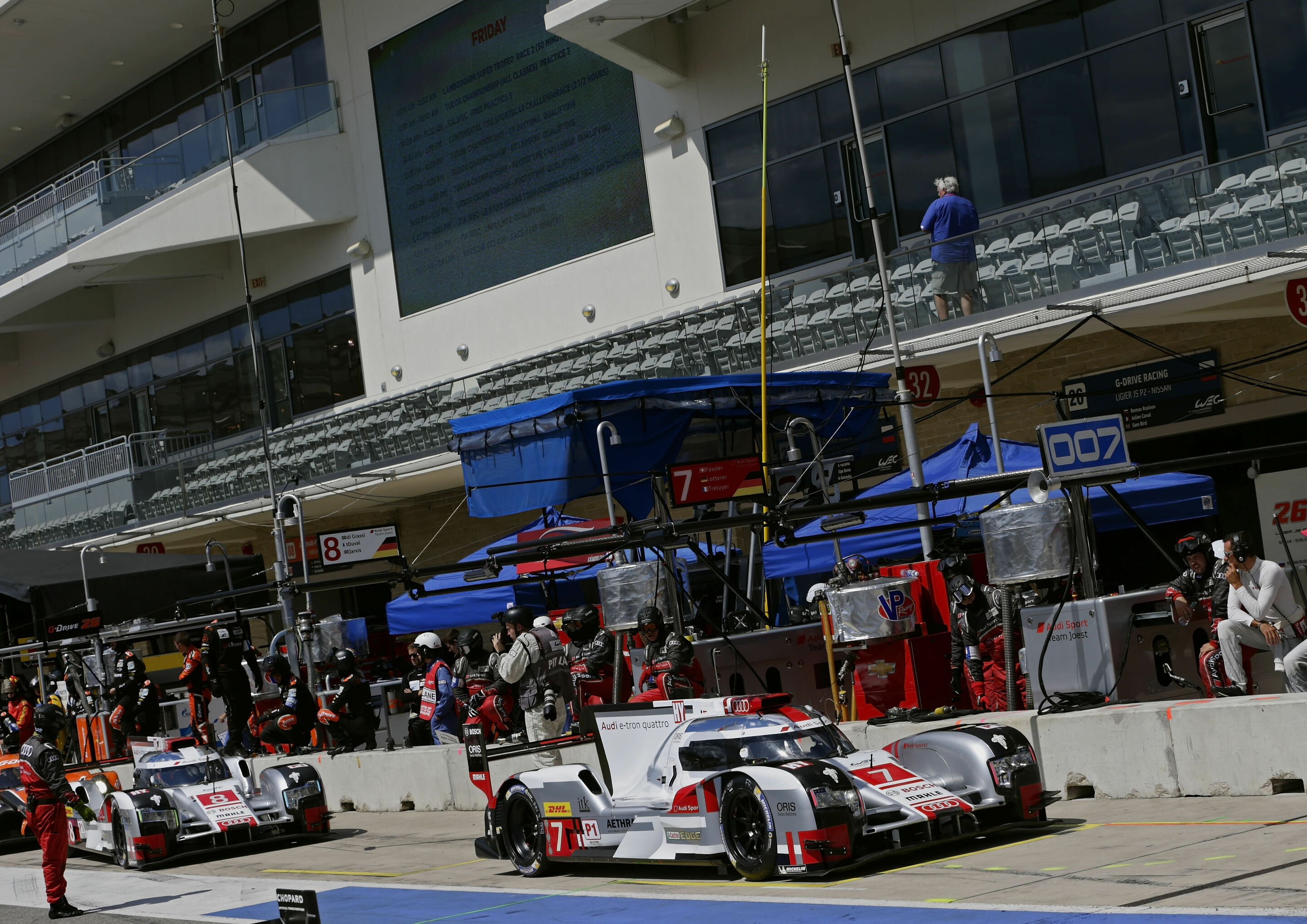 WEC Austin 2015 - Audi R18 e-tron quattro #7 (Audi Sport Team Joest), Marcel Fässler, André Lotterer, Benoît Tréluyer
Audi R18 e-tron quattro #8 (Audi Sport Team Joest), Lucas di Grassi, Loïc Duval, Oliver Jarvis