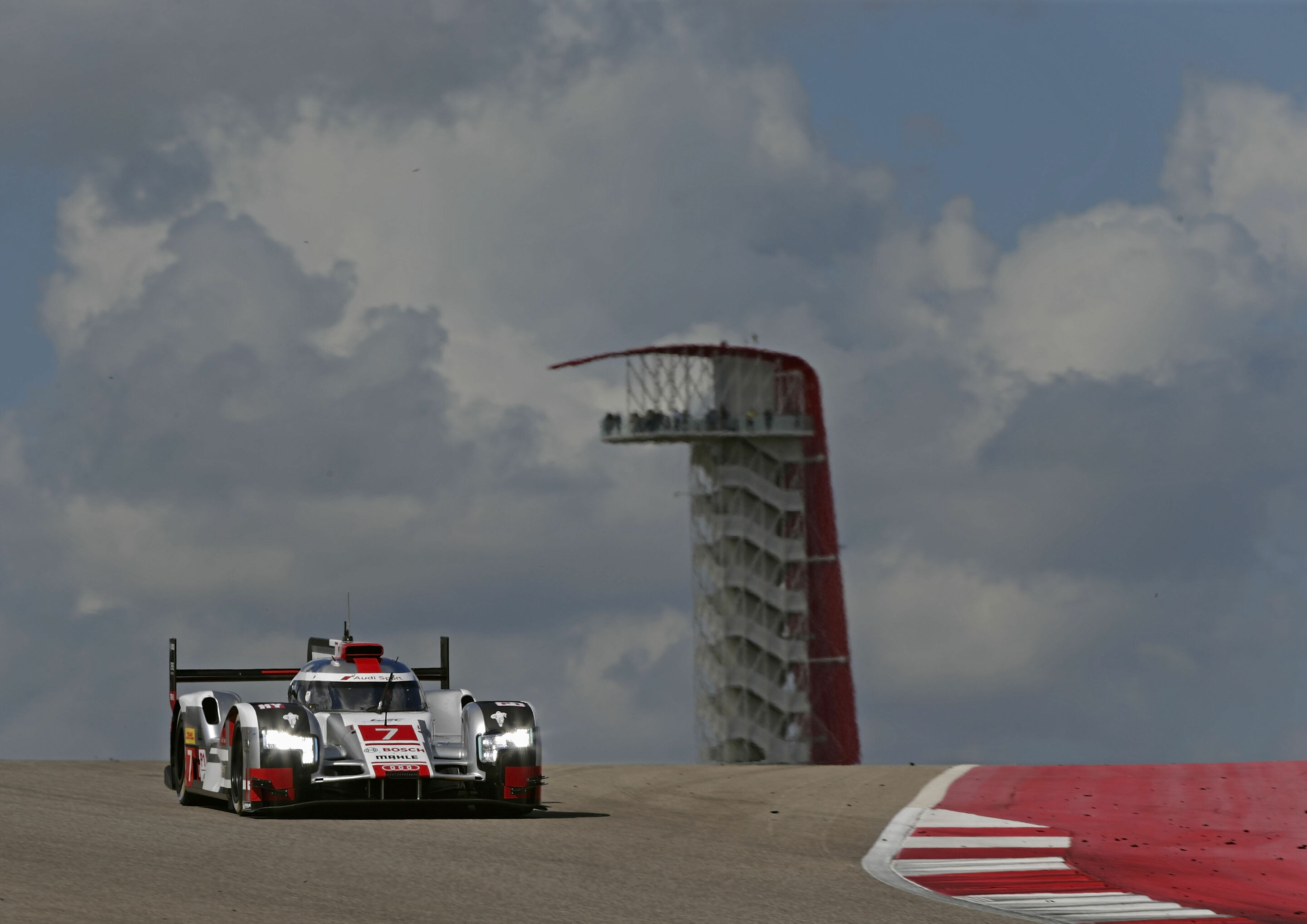 WEC Austin 2015 - Audi R18 e-tron quattro #7 (Audi Sport Team Joest), Marcel Fässler, André Lotterer, Benoît Tréluyer
