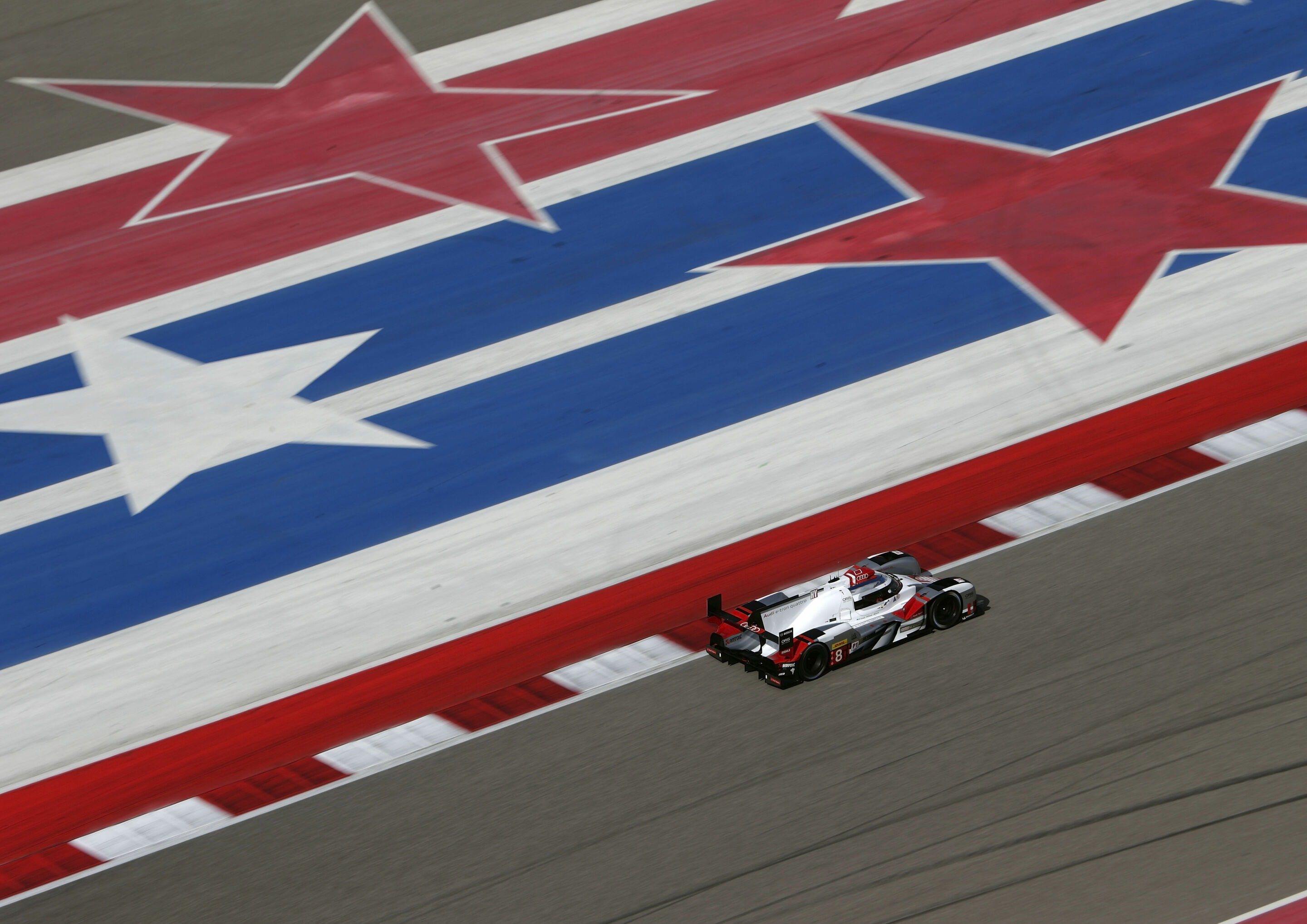 WEC Austin 2015 - Audi R18 e-tron quattro #8 (Audi Sport Team Joest), Lucas di Grassi, Loïc Duval, Oliver Jarvis