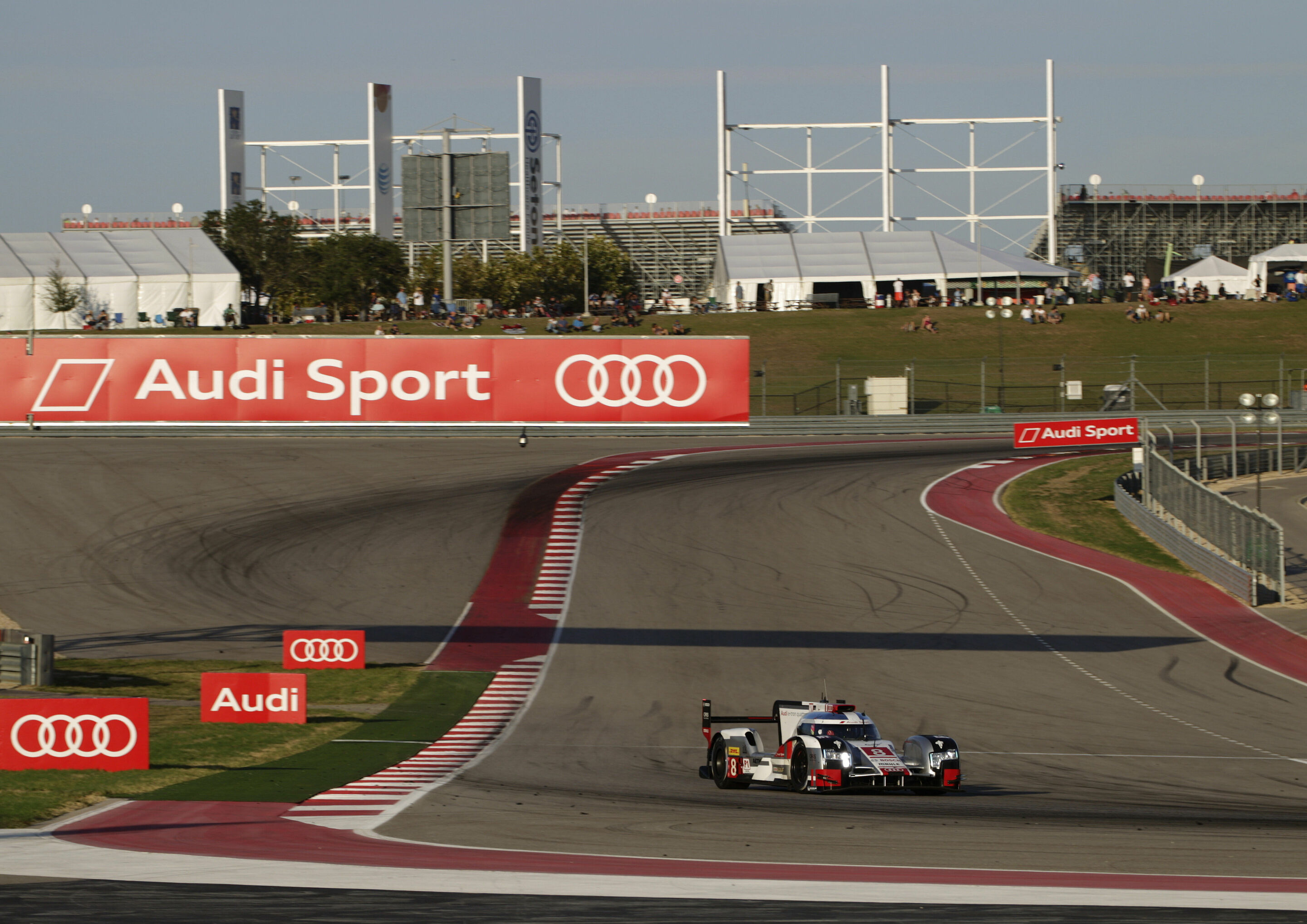 WEC Austin 2015 - Audi R18 e-tron quattro #8 (Audi Sport Team Joest), Lucas di Grassi, Loïc Duval, Oliver Jarvis