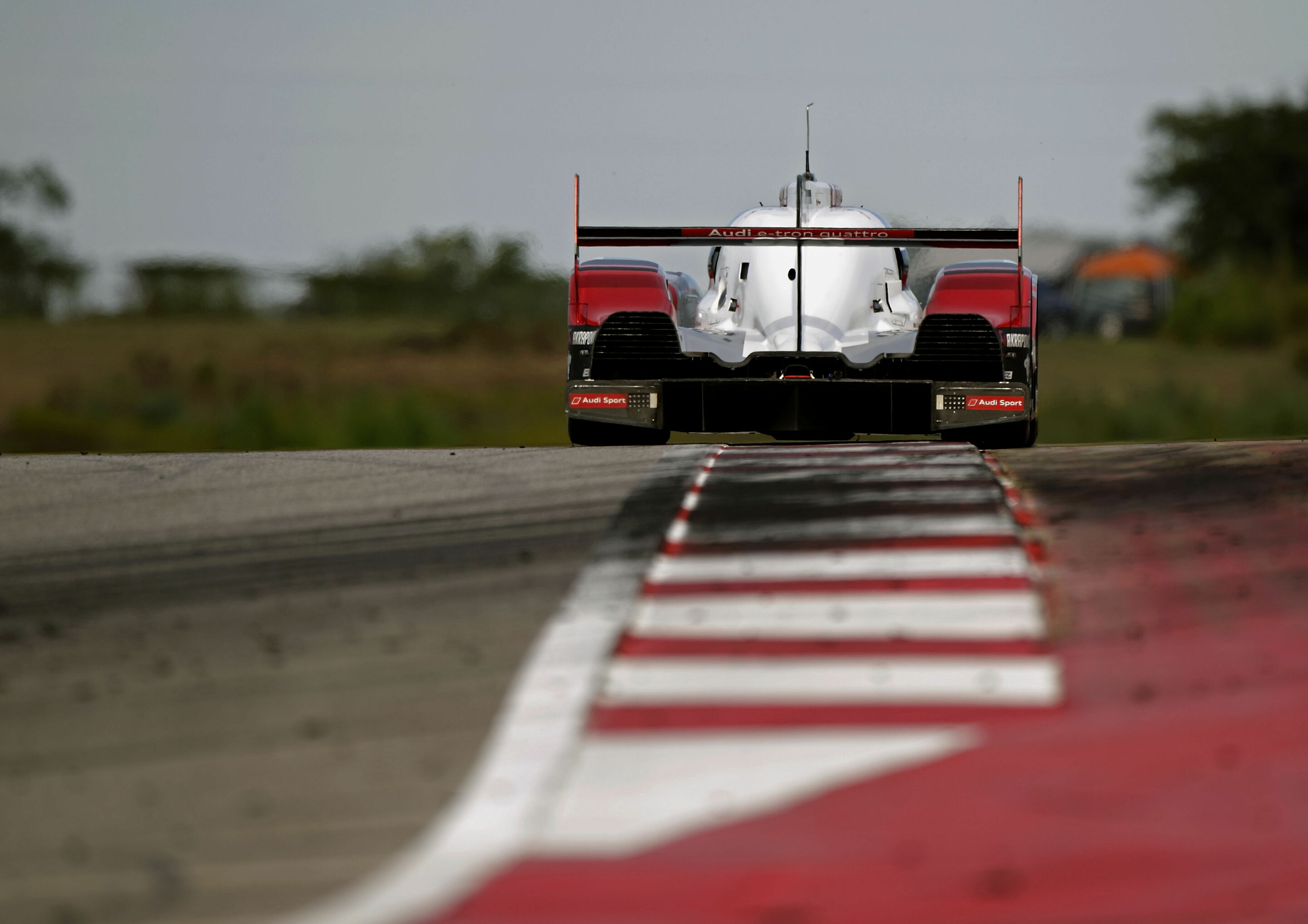 WEC Austin 2015 - Audi R18 e-tron quattro #8 (Audi Sport Team Joest), Lucas di Grassi, Loïc Duval, Oliver Jarvis