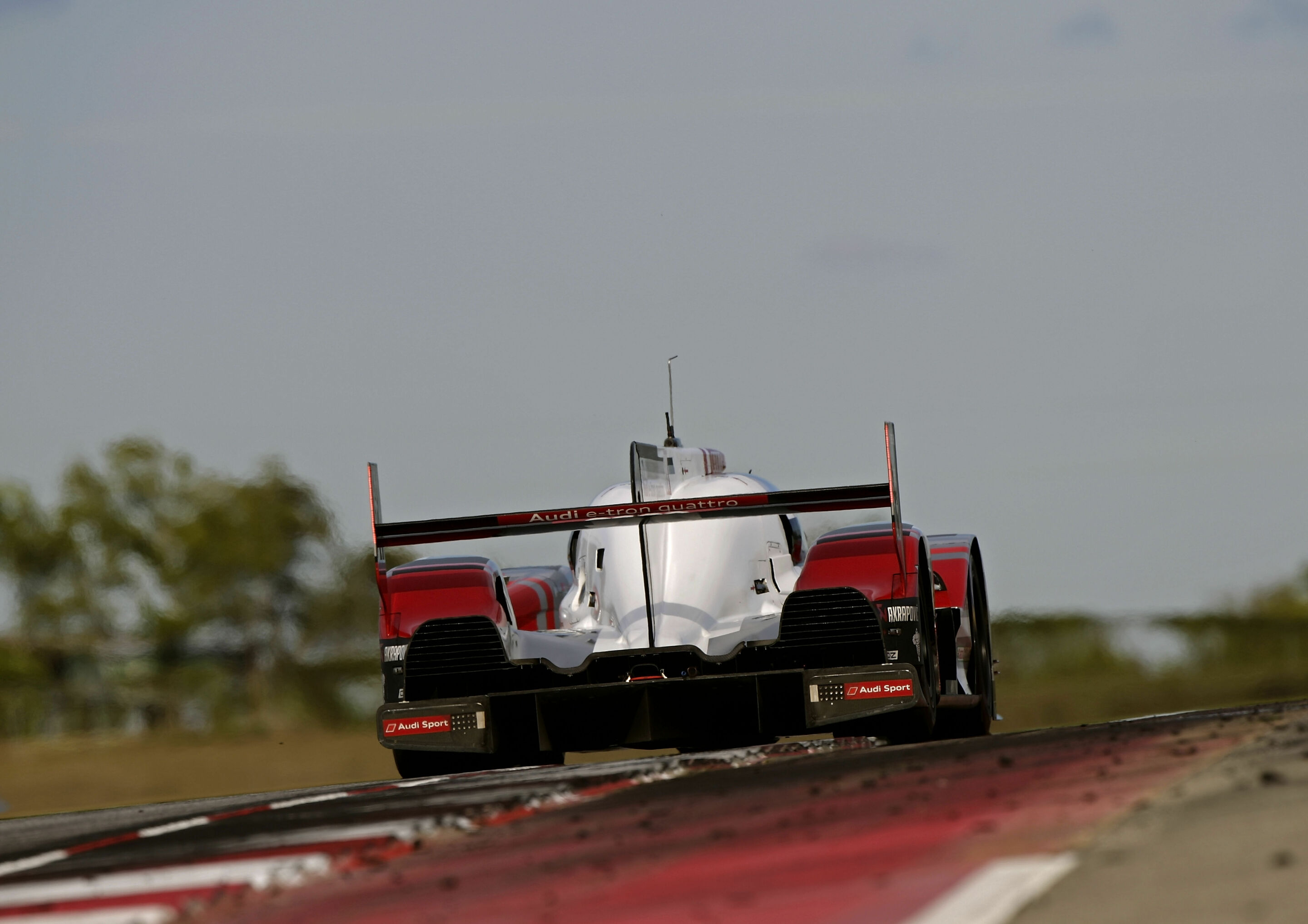 WEC Austin 2015 - Audi R18 e-tron quattro #8 (Audi Sport Team Joest), Lucas di Grassi, Loïc Duval, Oliver Jarvis