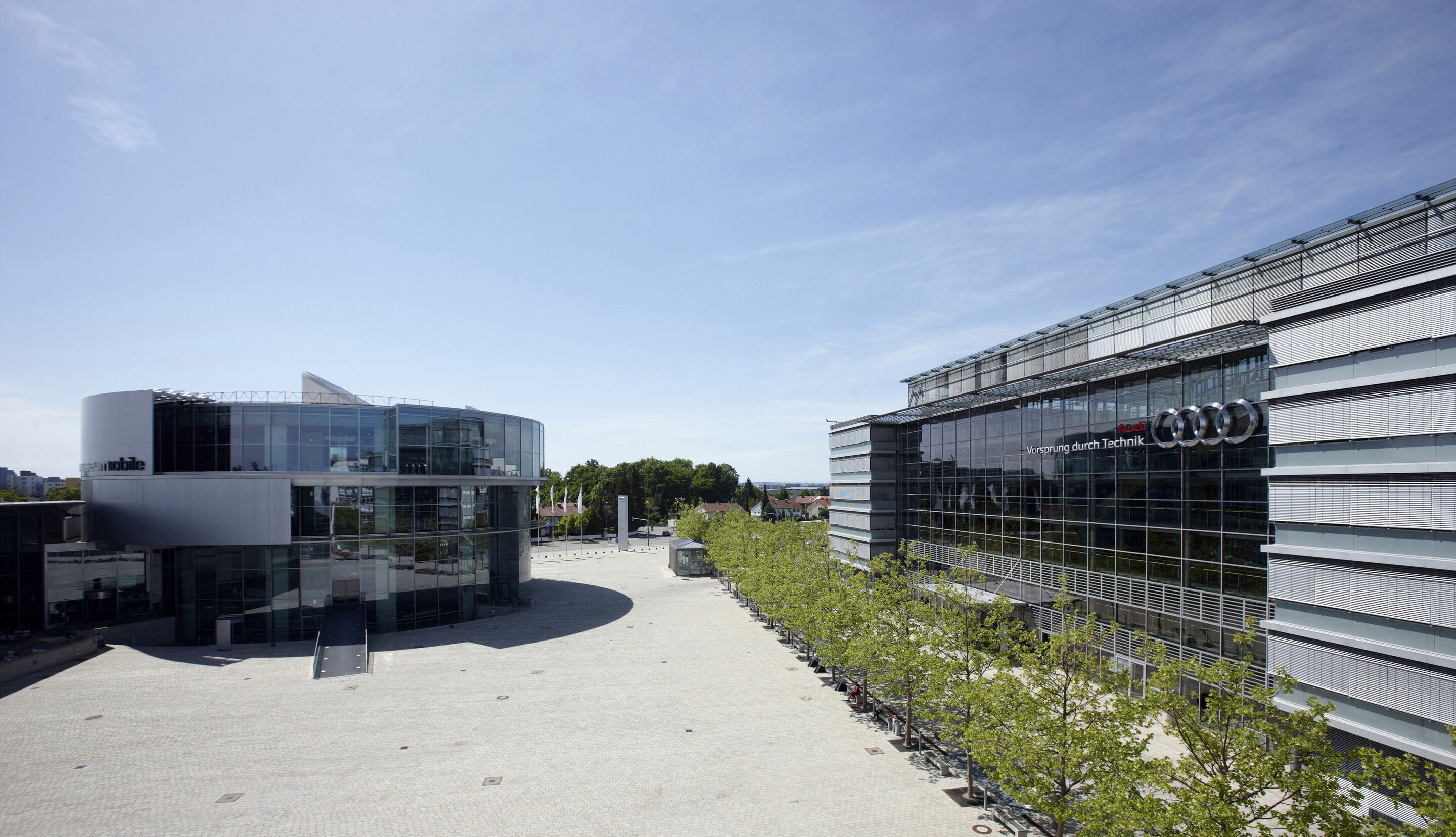 Diesel emissions: Individual customer information for Germany on Audi website - Every customer in Germany can find out quickly and easily about whether his or her Audi is affected by irregularities relating to the software used. The car’s chassis number...