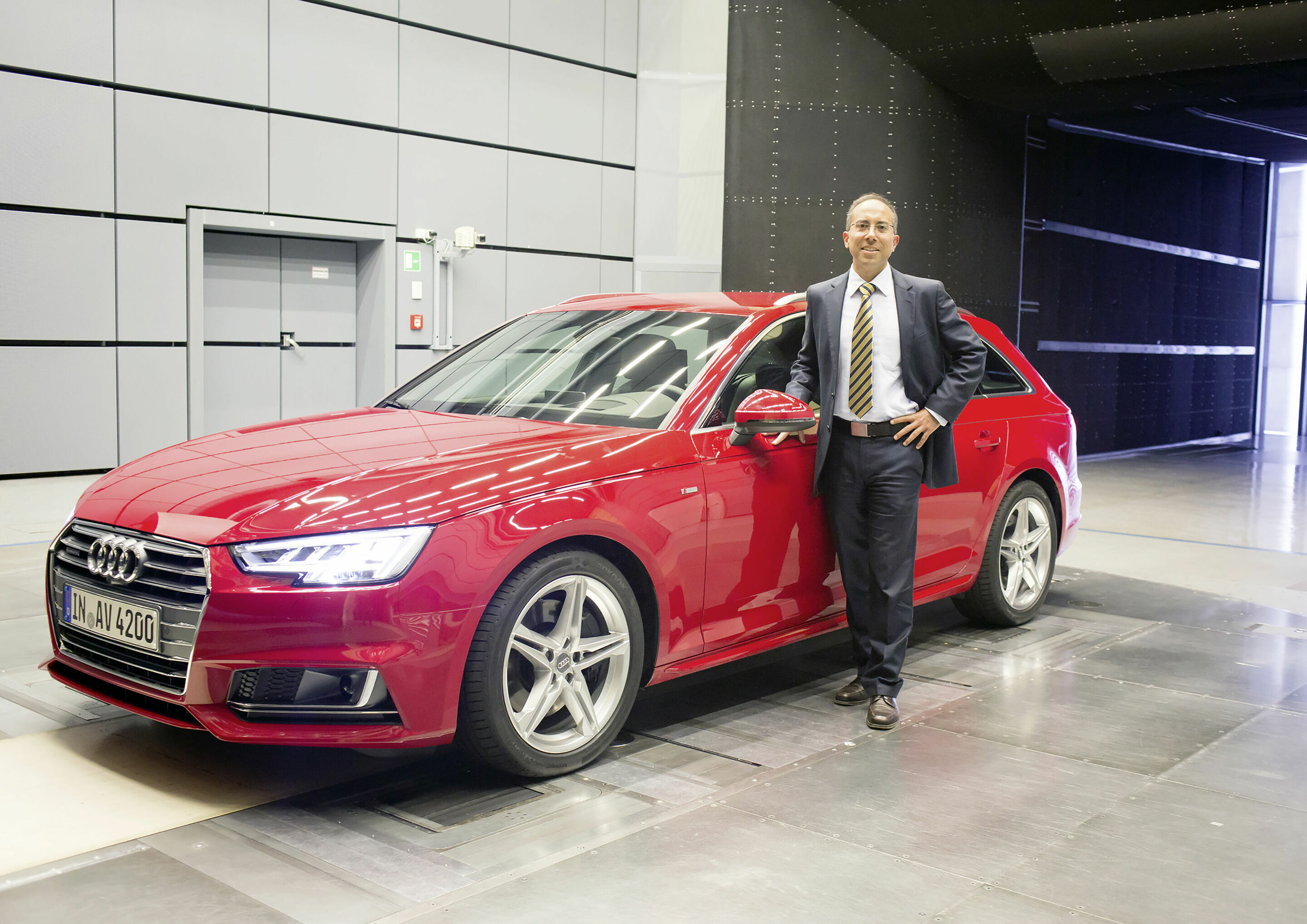 Dr. Moni Islam, Leiter Entwicklung Aerodynamik/ Aeroakustik, AUDI AG - Dr. Moni Islam, Leiter Entwicklung Aerodynamik/ Aeroakustik, AUDI AG