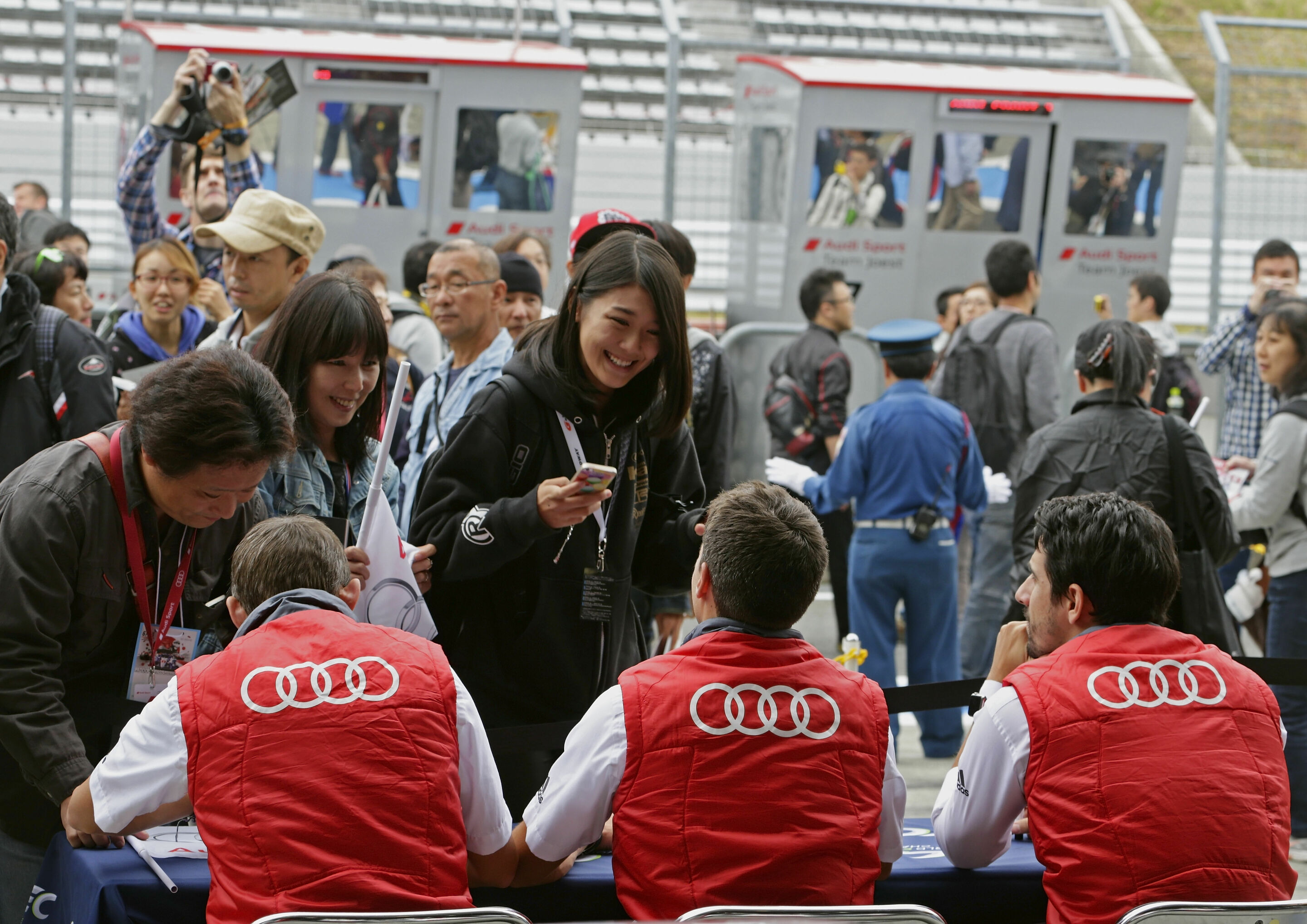 WEC Fuji 2015 - Oliver Jarvis, Loïc Duval, Lucas di Grassi