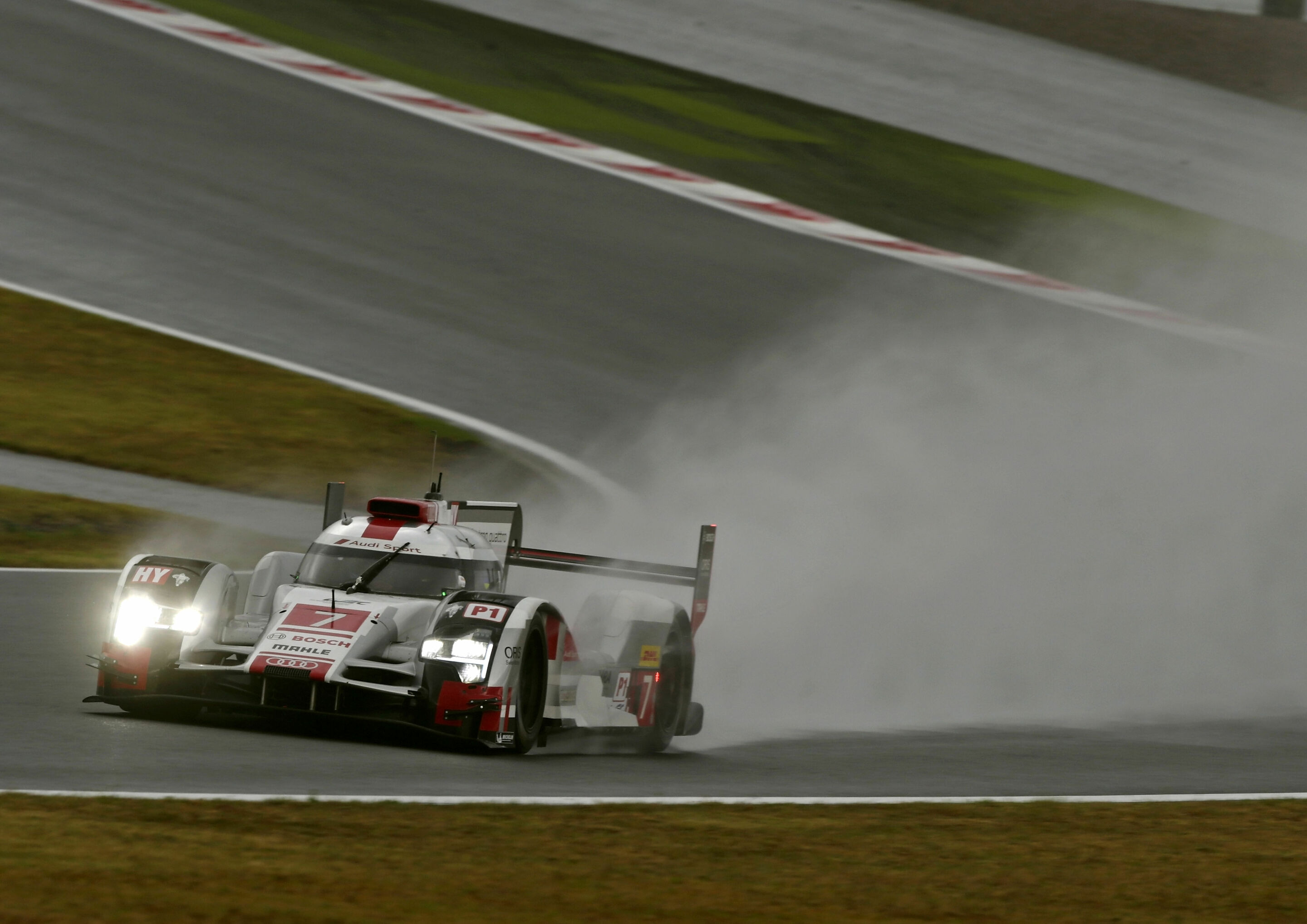 WEC Fuji 2015 - Audi R18 e-tron quattro #7 (Audi Sport Team Joest), Marcel Fässler, André Lotterer, Benoît Tréluyer