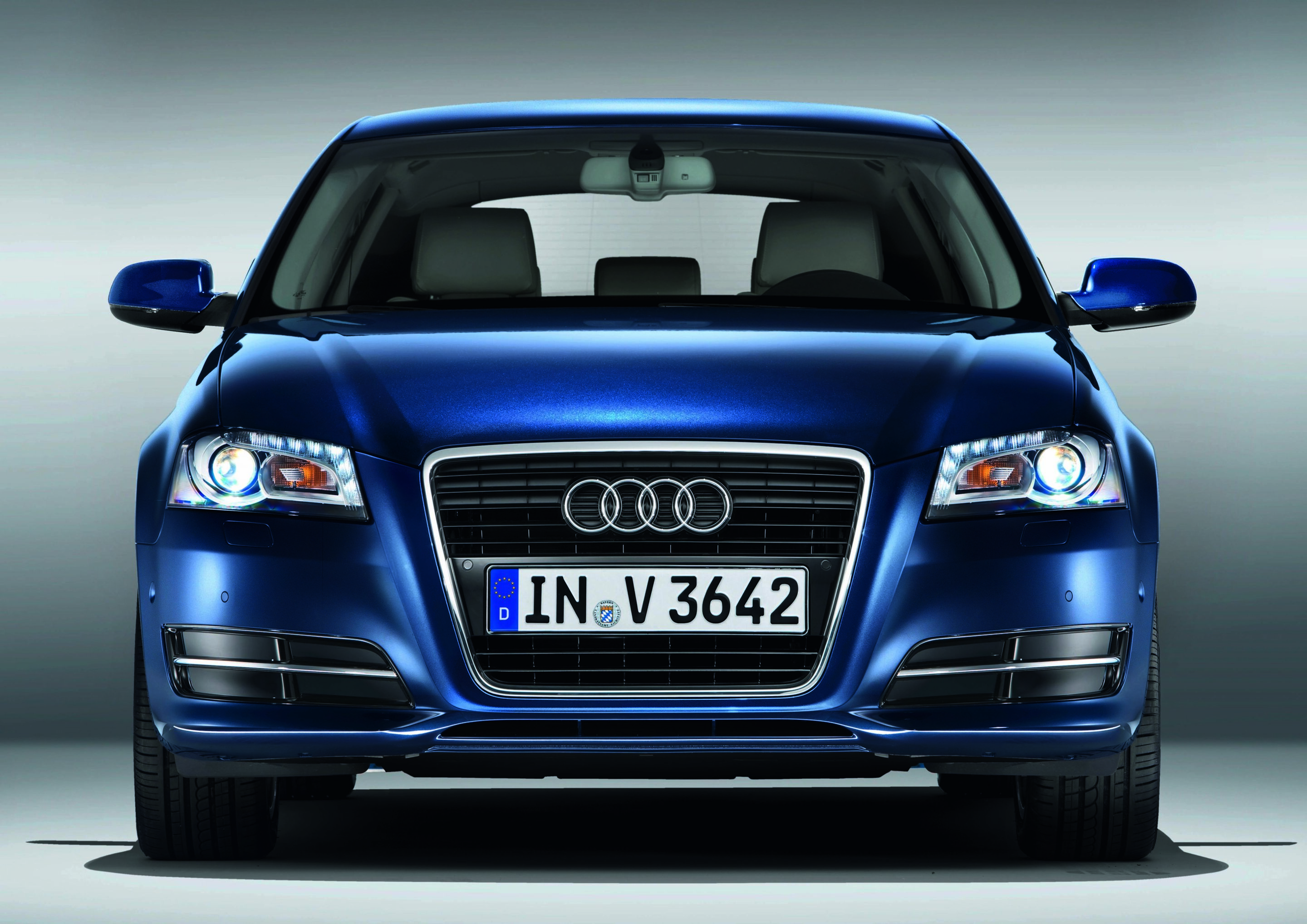Audi A3 Sportback - Farbe: Scubablau