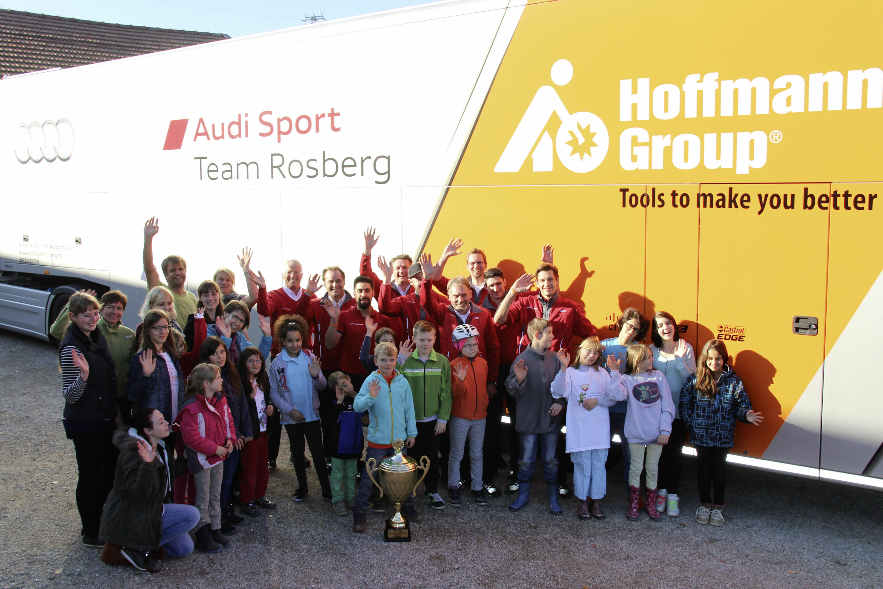 Audi Sport Team Rosberg - Audi Sport Team Rosberg besucht das Orange House