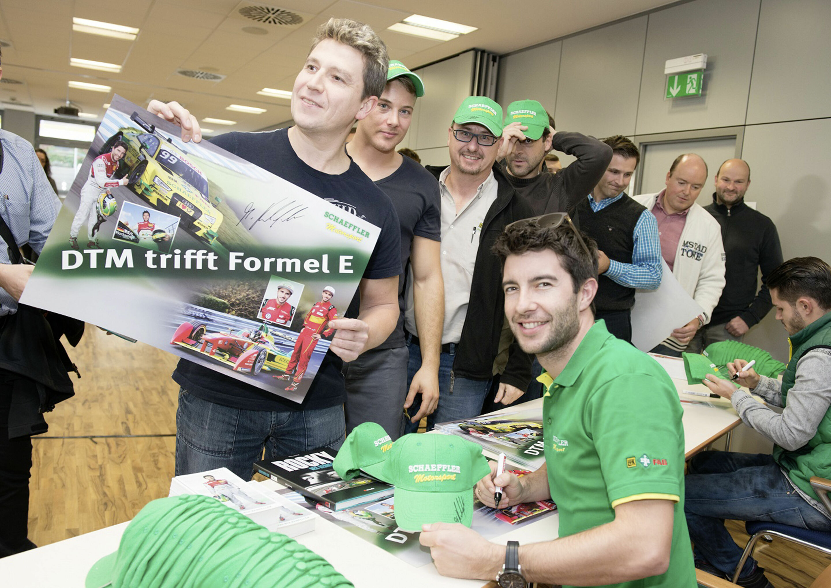 Mike Rockenfeller visits Schaeffler employees - Mike Rockenfeller