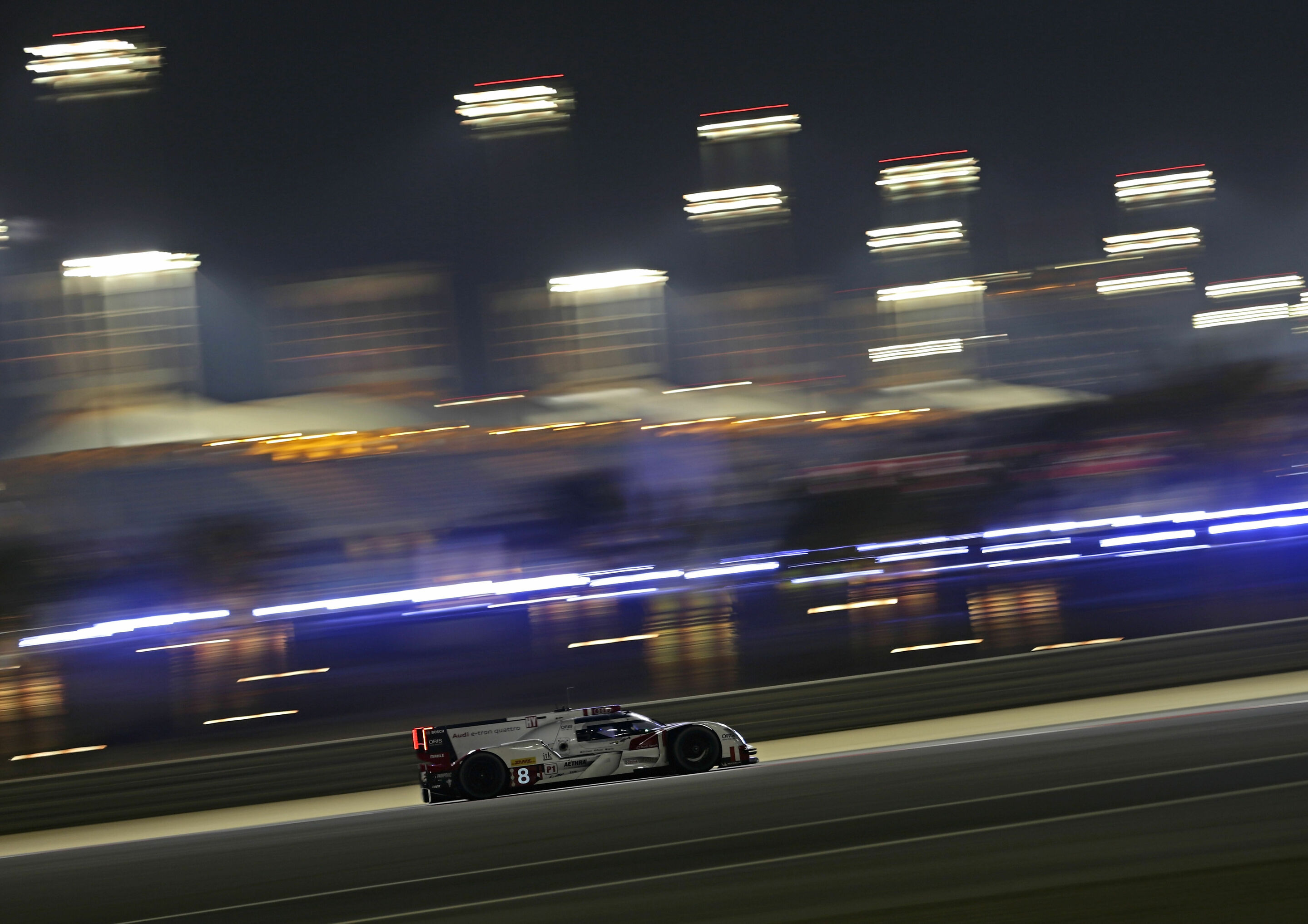 WEC Bahrain 2015 - Audi R18 e-tron quattro #8 (Audi Sport Team Joest), Lucas di Grassi, Loïc Duval, Oliver Jarvis