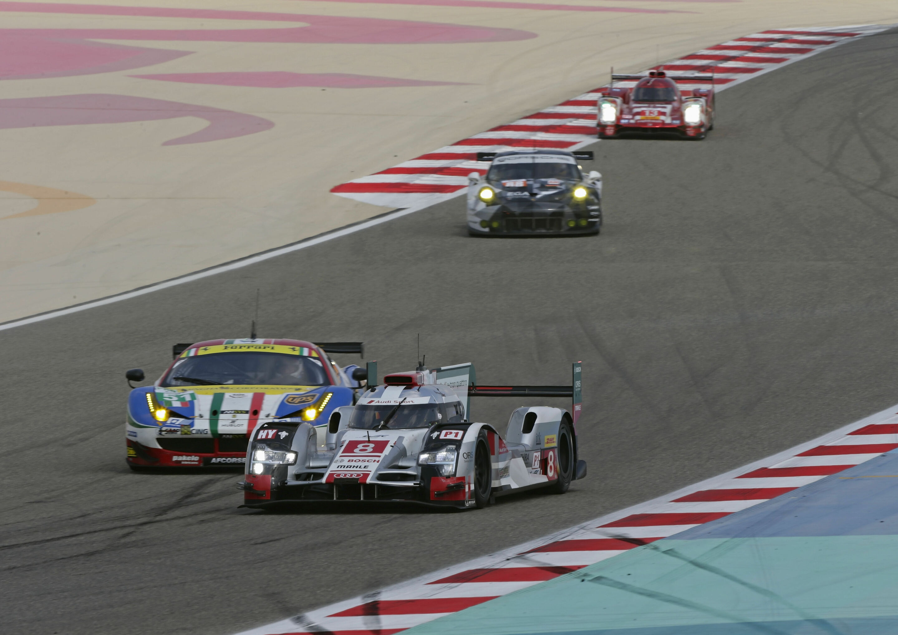 WEC Bahrain 2015 - Audi R18 e-tron quattro #8 (Audi Sport Team Joest), Lucas di Grassi, Loïc Duval, Oliver Jarvis
