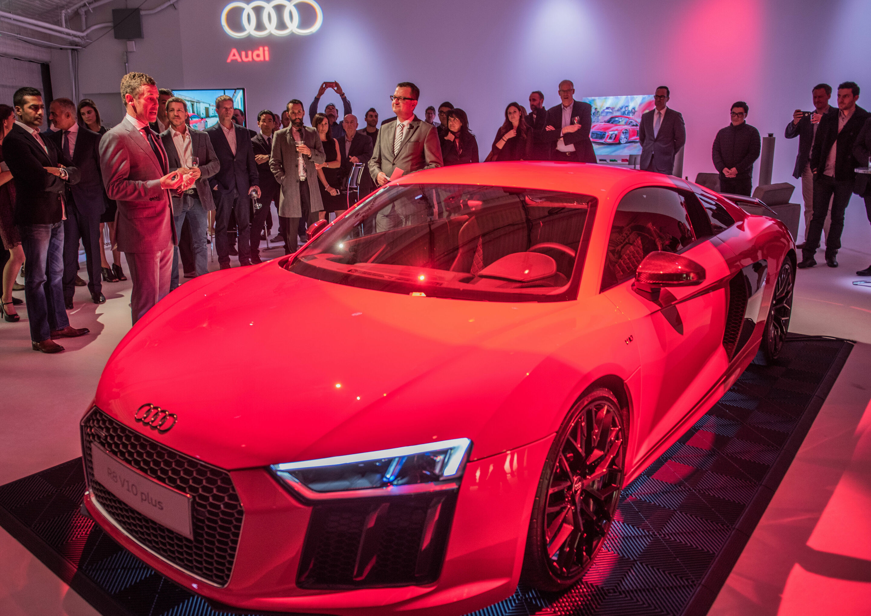 Audi R8 - Audi R8 V10 plus, Tom Kristensen