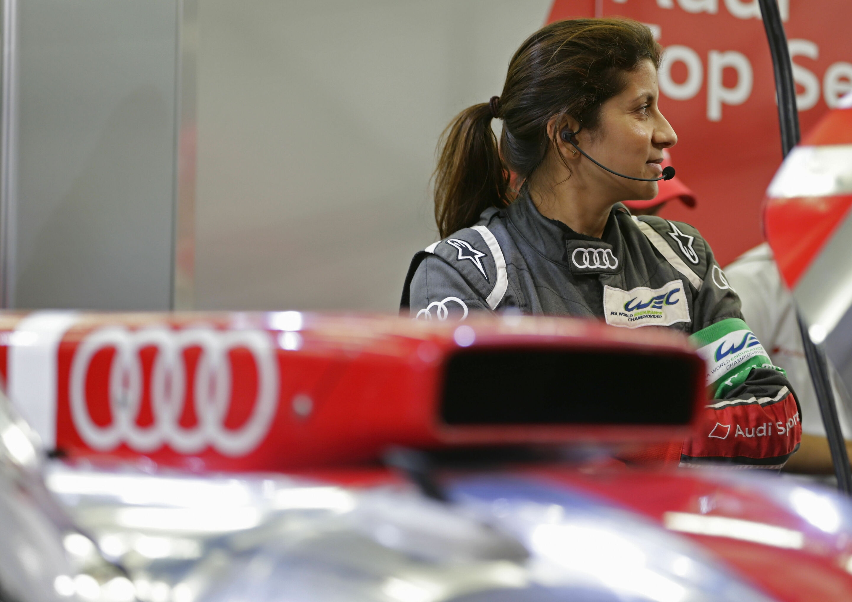 WEC Bahrain 2015 - Leena Gade (Renningenieurin Audi R18 e-tron quattro #7)