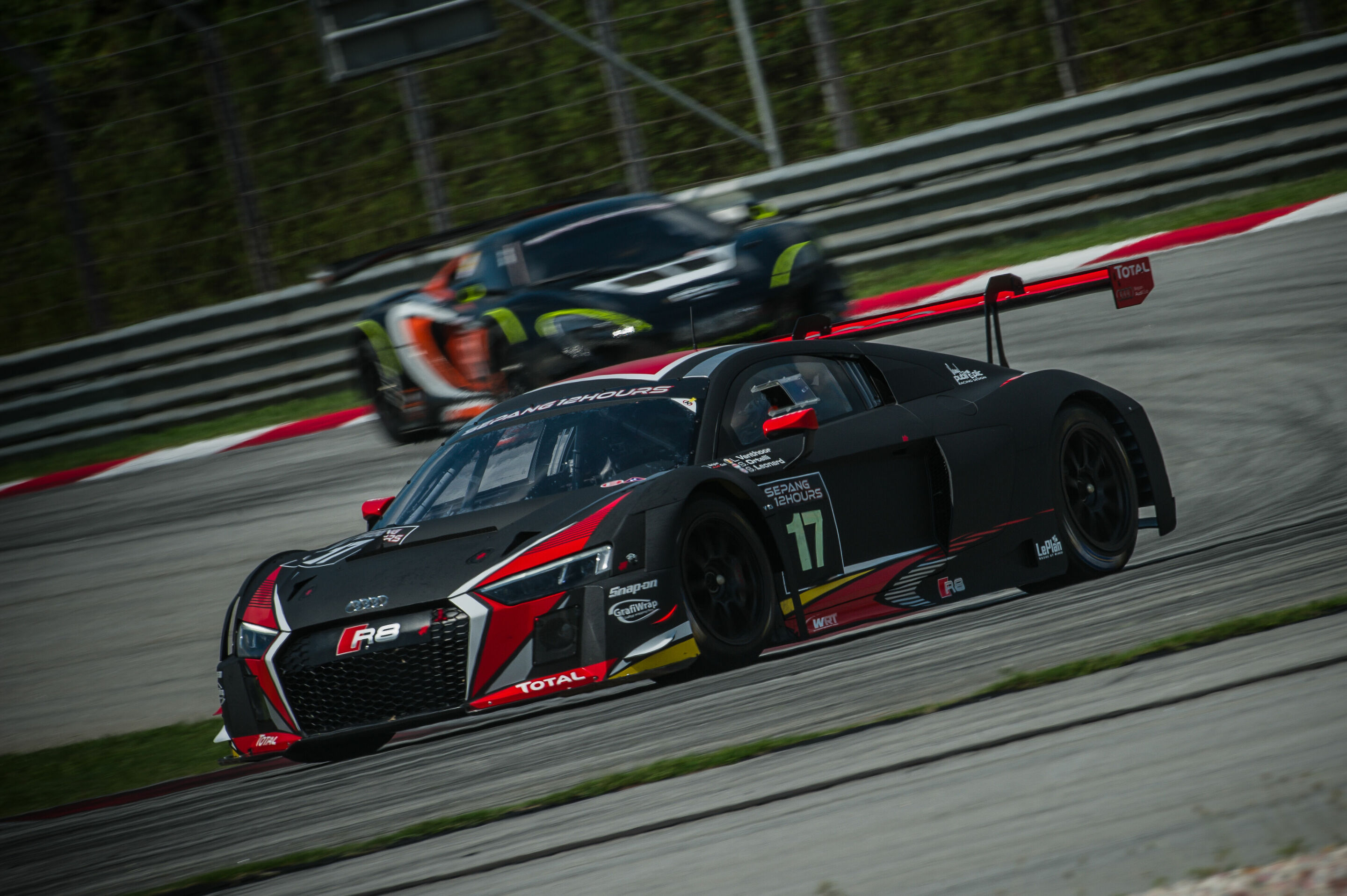 Sepang 12 Hours 2015 - Audi R8 LMS #17 (Belgian Audi Club Team WRT), Stuart Leonard/Stéphane Ortelli/Laurens Vanthoor