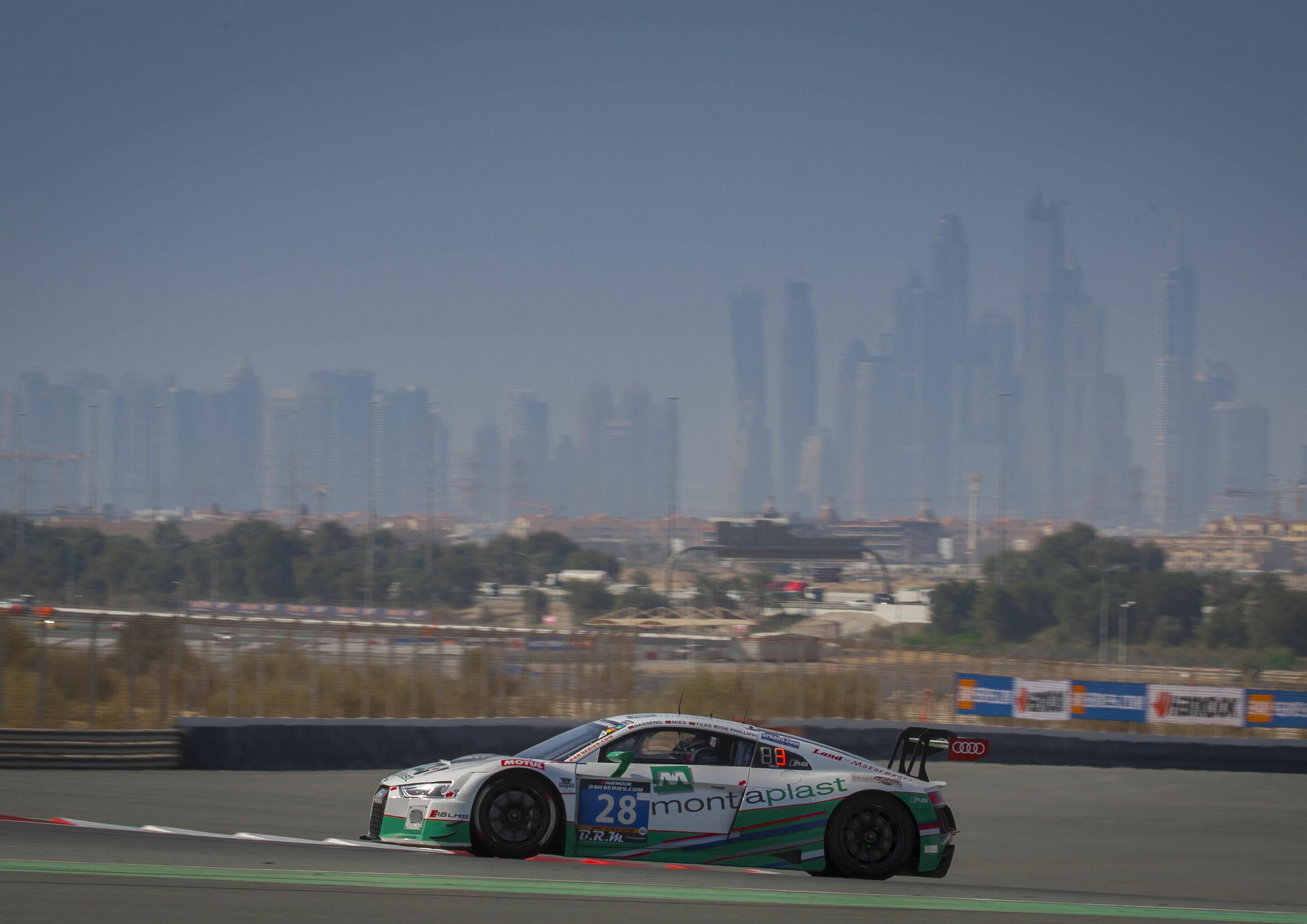 Dubai 24h 2016 - Audi R8 LMS #28 (Land-Motorsport), Marc Basseng, Christopher Mies, Connor de Phillippi, Carsten Tilke