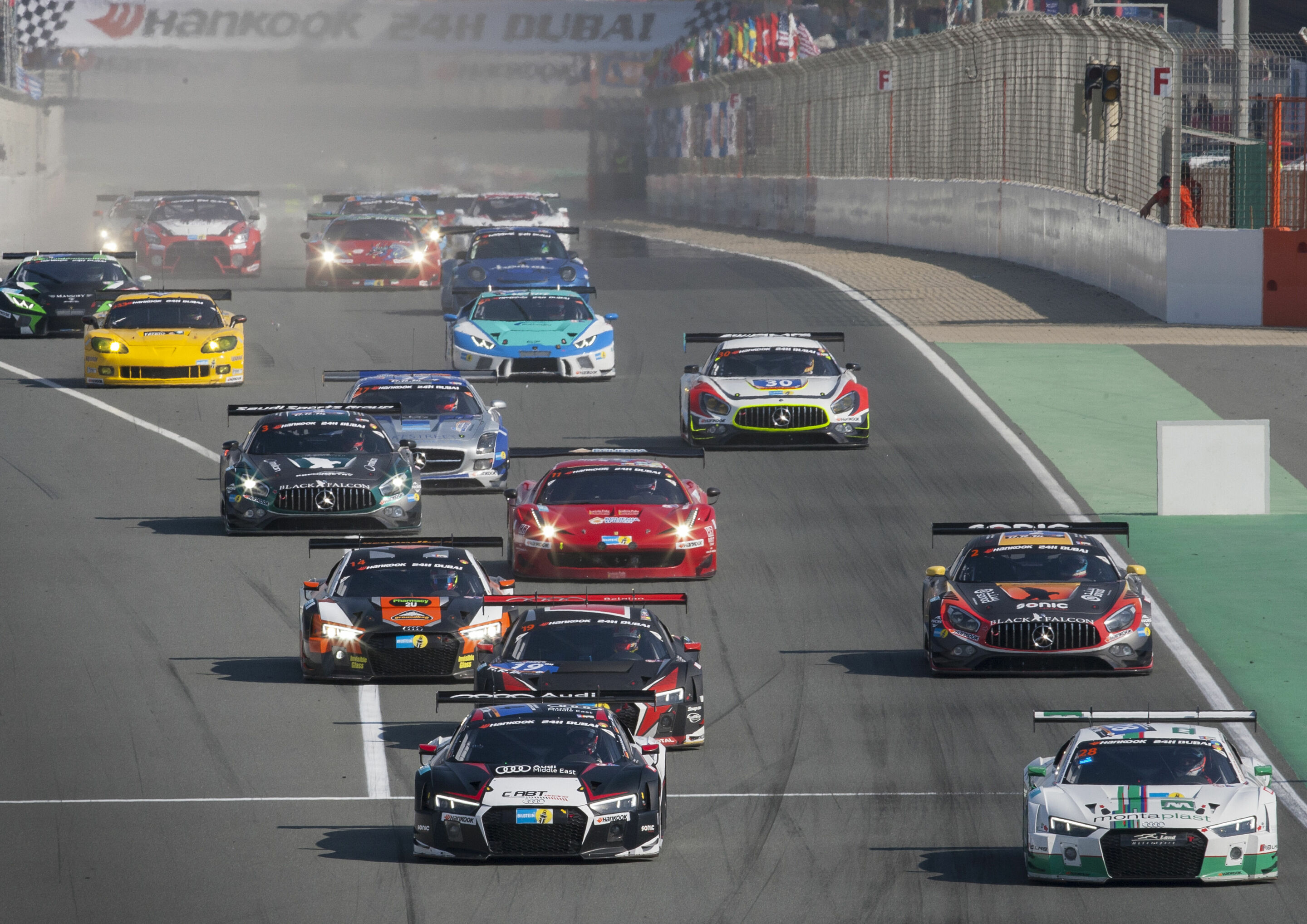 Dubai 24h 2016 - Audi R8 LMS #4 (C.Abt Racing), Daniel Abt, Matias Henkola, Christer Jöns, Isaac Tutumlu Lopez, Andreas Weishaupt, Audi R8 LMS #28 (Land-Motorsport), Marc Basseng, Christopher Mies, Connor de Phillippi, Carsten Tilke