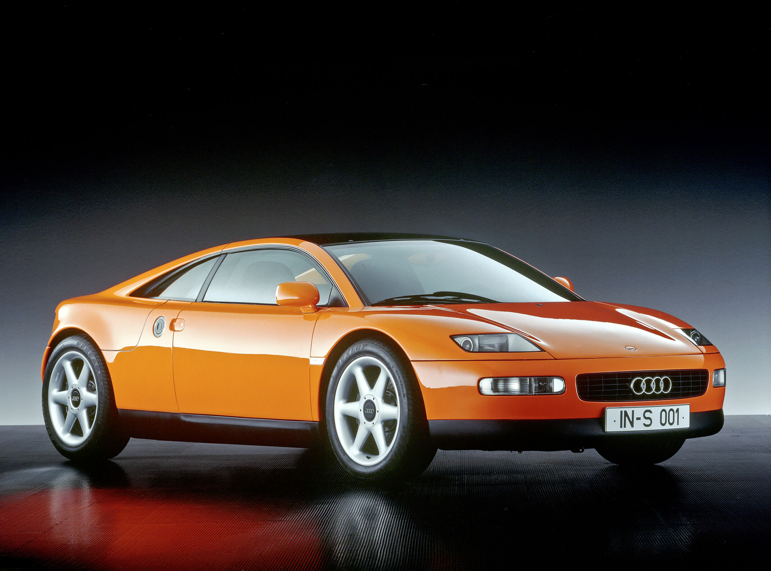 Audi Tradition präsentiert „Raritäten“ auf der Oldtimer-Messe Techno Classica - 1991 auf der IAA in Frankfurt vorgestellt: der Audi quattro Spyder.