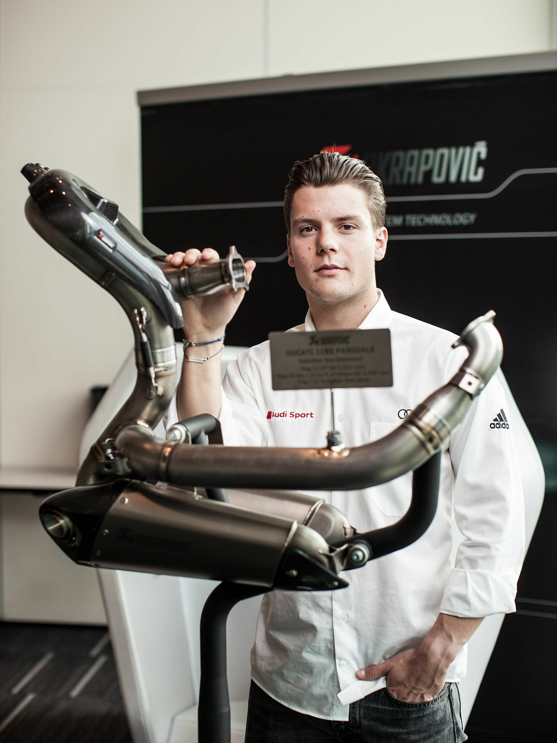 Akrapovič - Adrien Tambay visits Akrapovič