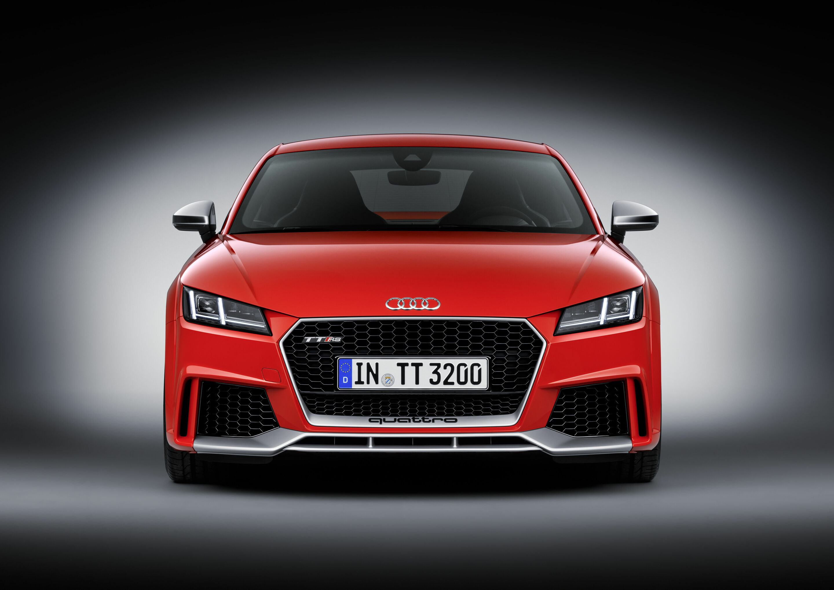 Audi TT RS Coupé - Static photo, 
Colour: Catalunya Red