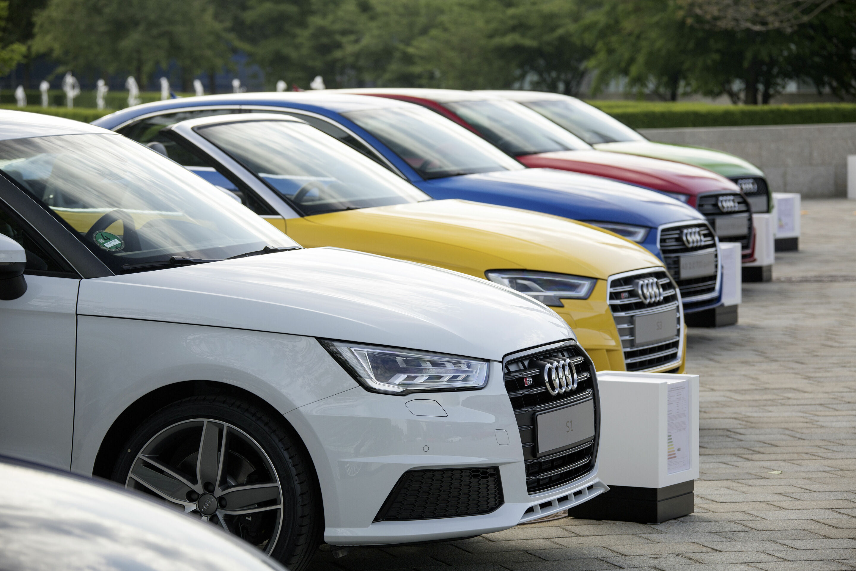 AUDI AG Ingolstadt - Tags: Audi, sales, model range, single frame, symbol, brand, logo,