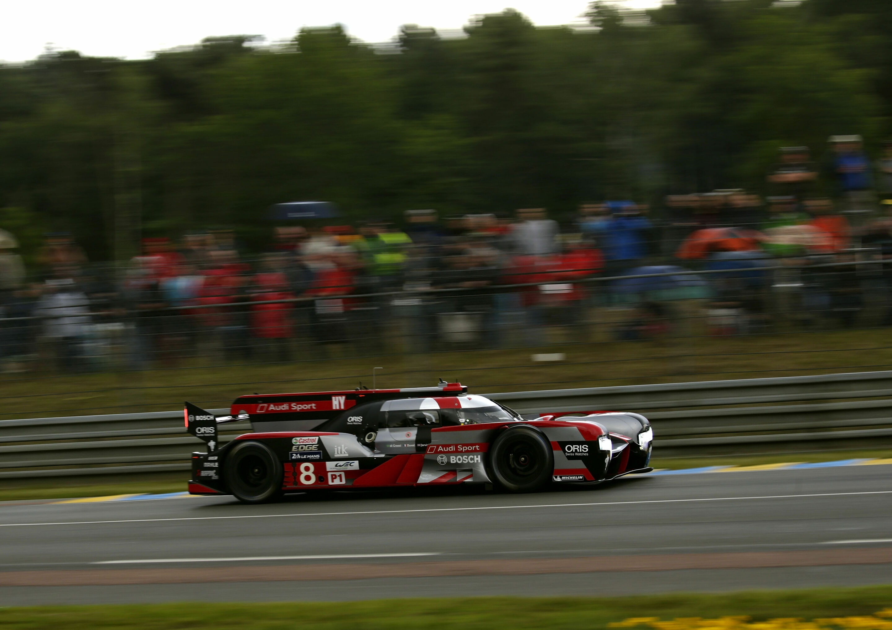 24h Le Mans 2016 - Audi R18 (2016) #8 (Audi Sport Team Joest), Lucas di Grassi, Loïc Duval, Oliver Jarvis