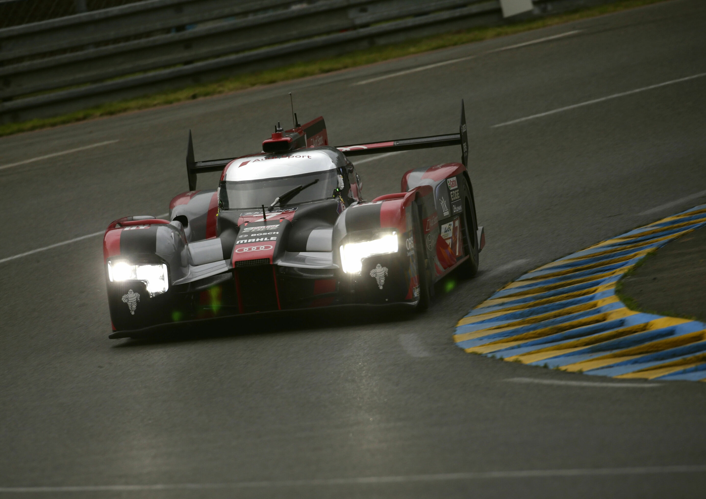 24h Le Mans 2016 - Audi R18 (2016) #7 (Audi Sport Team Joest), Marcel Fässler, André Lotterer, Benoît Tréluyer