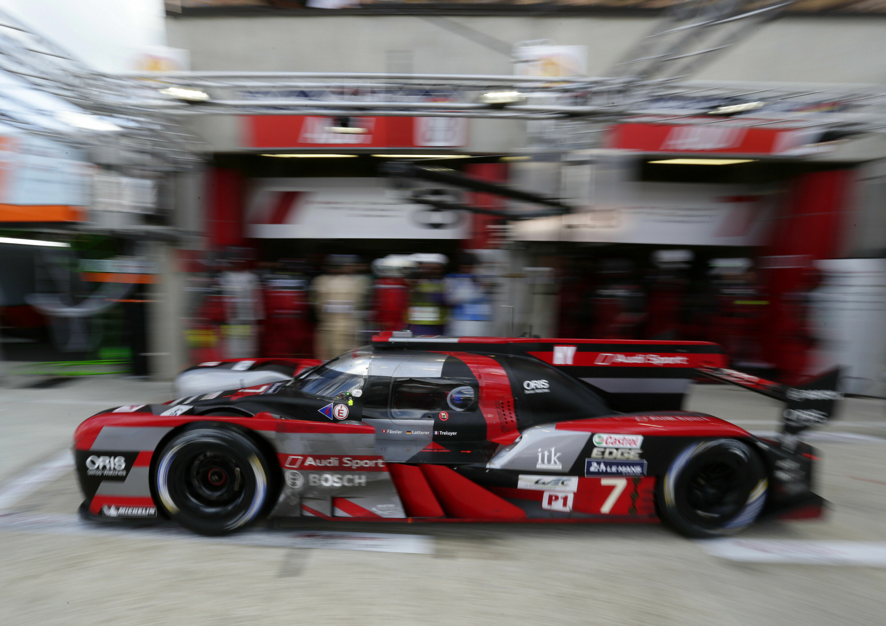 24h Le Mans 2016 - Audi R18 (2016) #7 (Audi Sport Team Joest), Marcel Fässler, André Lotterer, Benoît Tréluyer