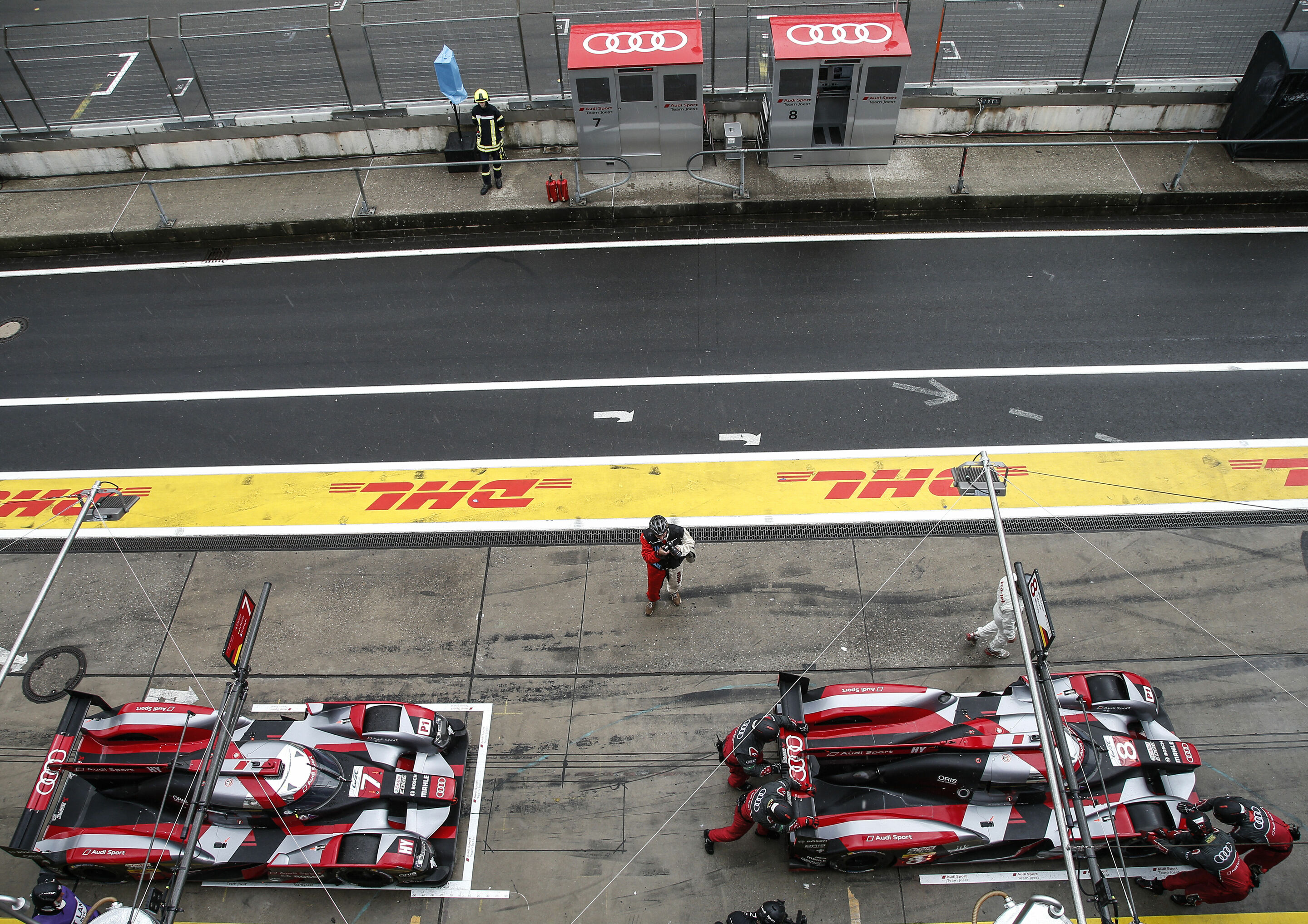WEC Nürburgring 2016 - Audi R18 (2016) #7 (Audi Sport Team Joest), Marcel Fässler, André Lotterer
Audi R18 (2016) #8 (Audi Sport Team Joest), Lucas di Grassi, Loïc Duval, Oliver Jarvis