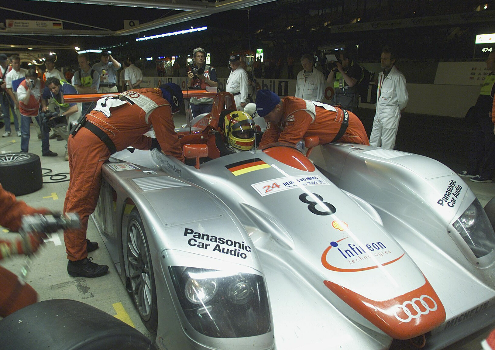 "Classic Days Schloss Dyck" - A pit stop in the year 2000: Frank Biela sits in the Le Mans 24-hour winning car. He will also be driving the Audi R8 at Classic Days Schloss Dyck.