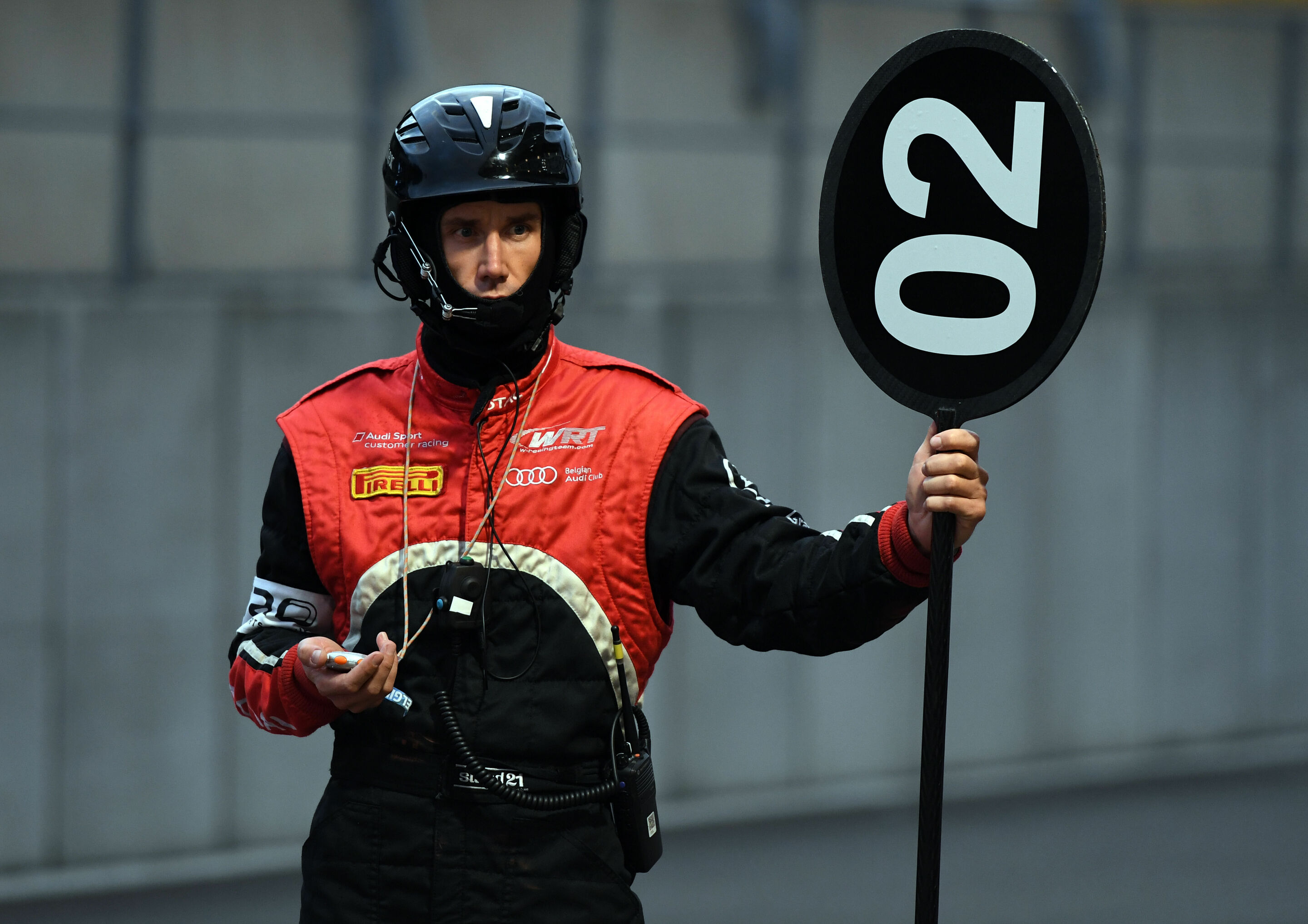 24h Spa 2016 - Belgian Audi Club Team WRT mechanic