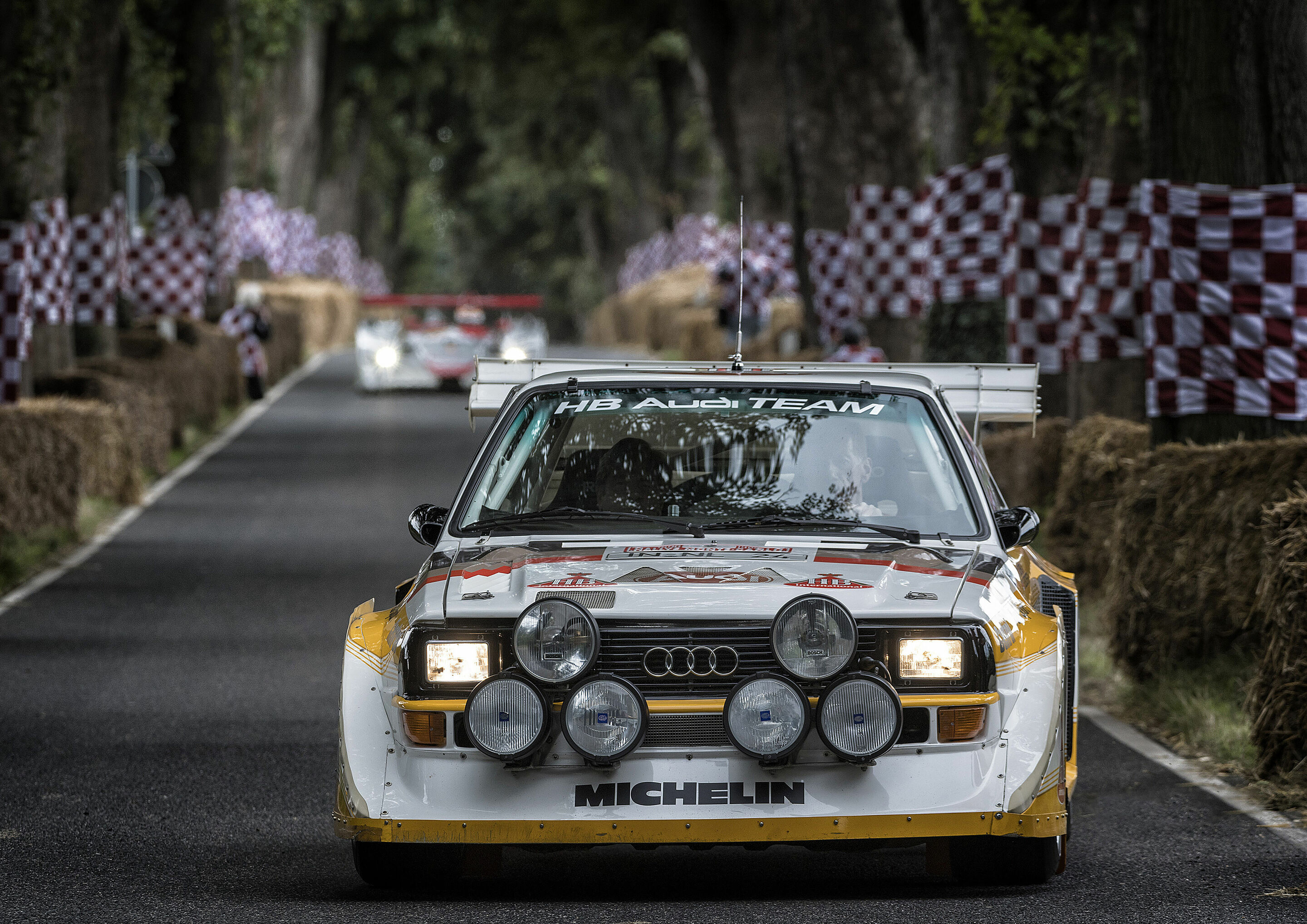 Audi-Rennlegenden Stuck, Röhrl und Biela bei den Classic Days Schloss Dyck - Walter Röhrl im Audi Sport quattro S1: Für die Fans ein Augenschmaus.