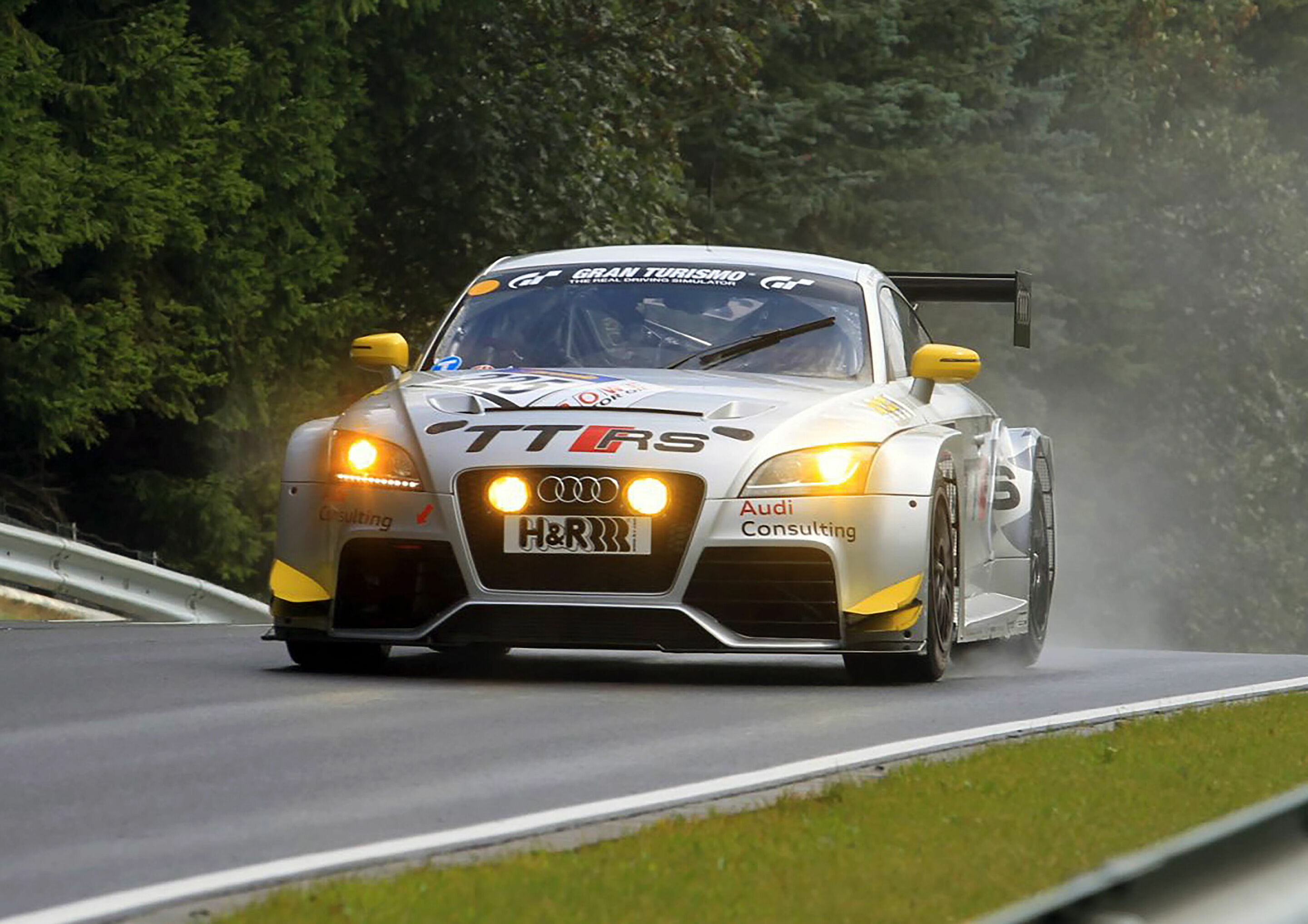 Audi TT RS racing car, model year 2011 - 2010: Audi TT RS in races:
In 2010, Audi starts its motorsport activities with the TT RS. The racing car developed for endurance racing is powered by the five-cylinder engine from the production model. Following...