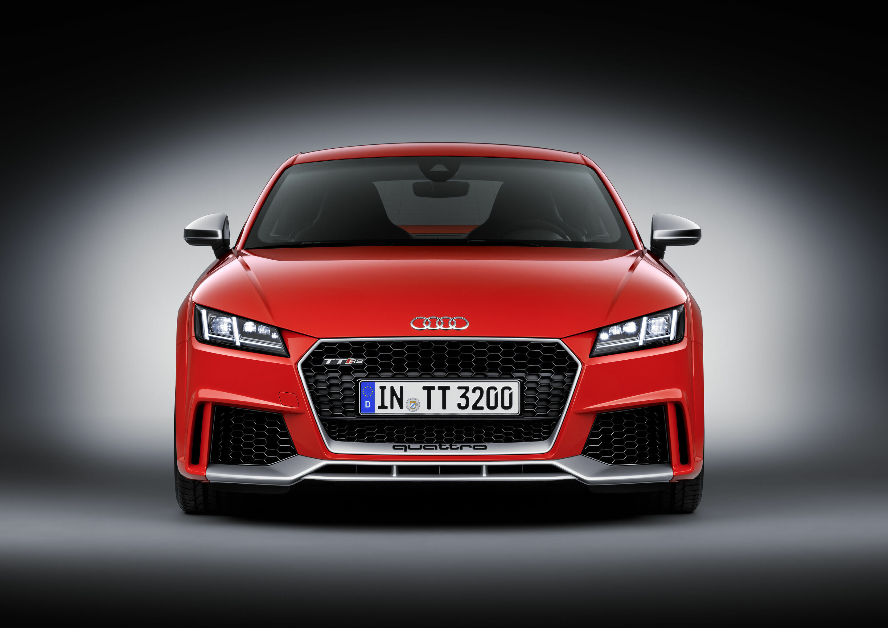 Audi TT RS Coupé - Standaufnahme, Farbe: Catalunyarot
