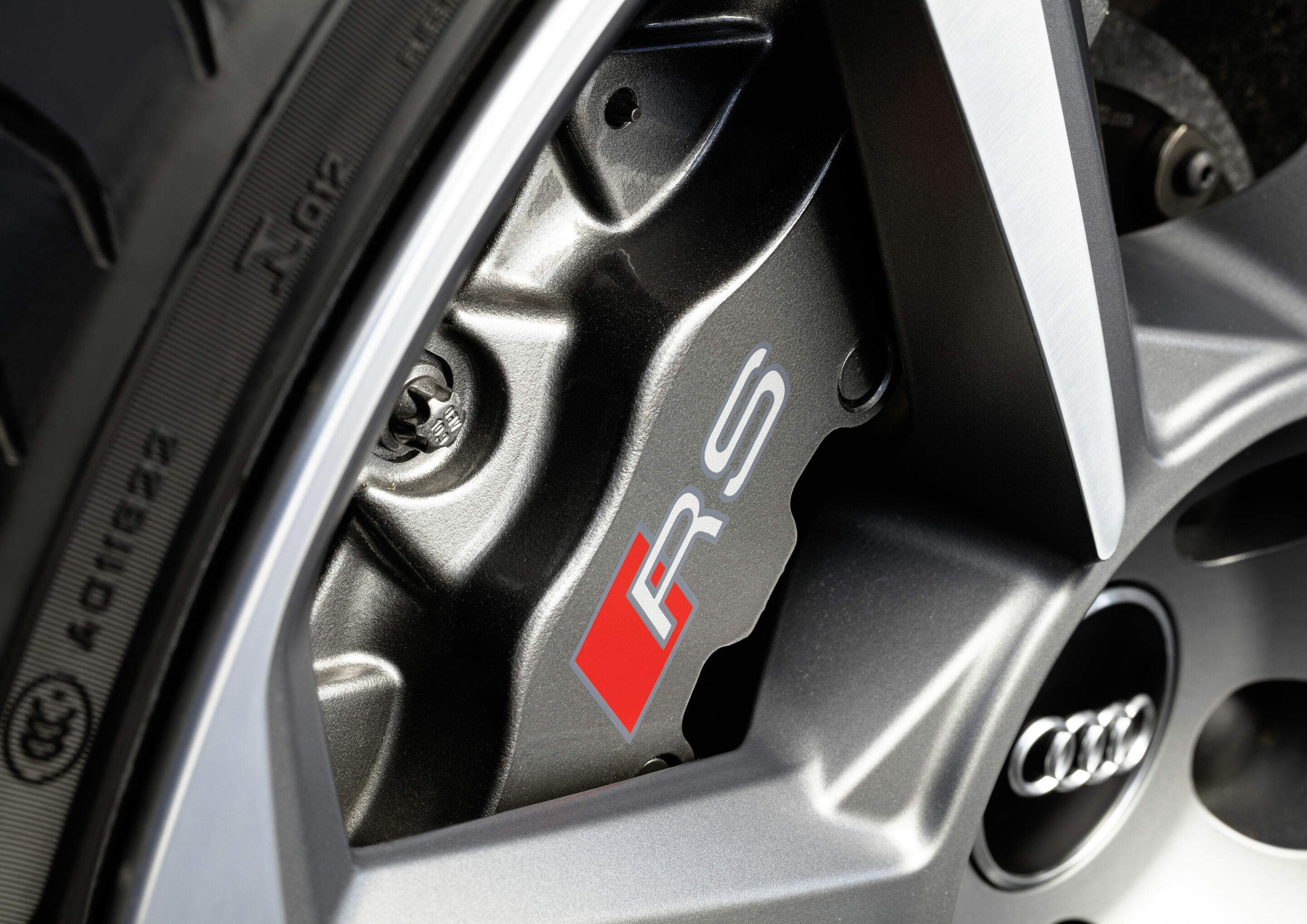 Audi TT RS Coupé - Detail, Colour: Catalunya Red