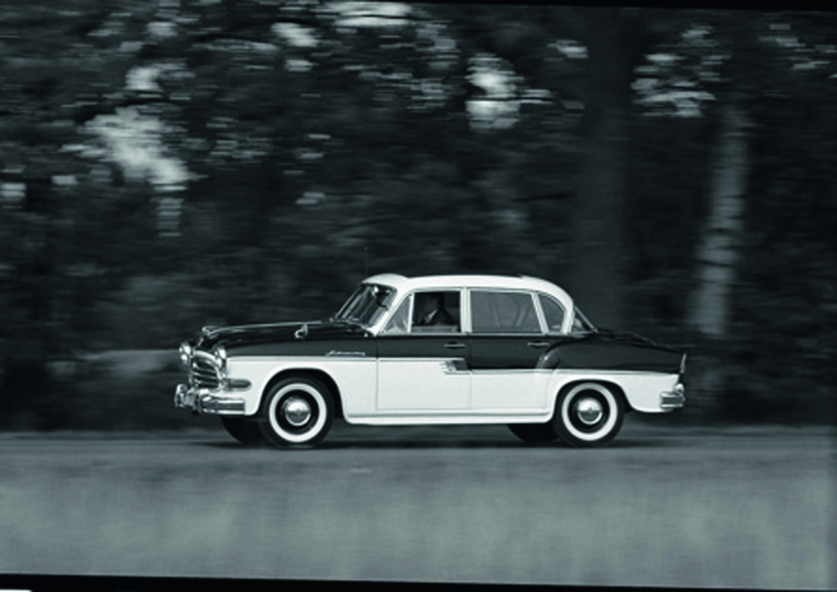 Anniversary magazine History - Eastern spin-off - the Sachsenring P240. The first models still bore the Horch badge