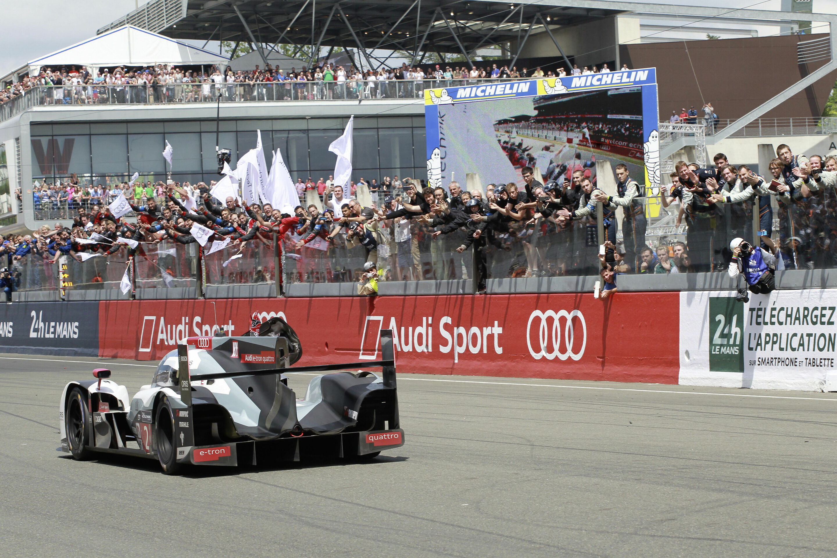 Le Mans 2014 - Audi R18 e-tron quattro #2 (Audi Sport Team Joest), Marcel Fässler, André Lotterer, Benoît Tréluyer