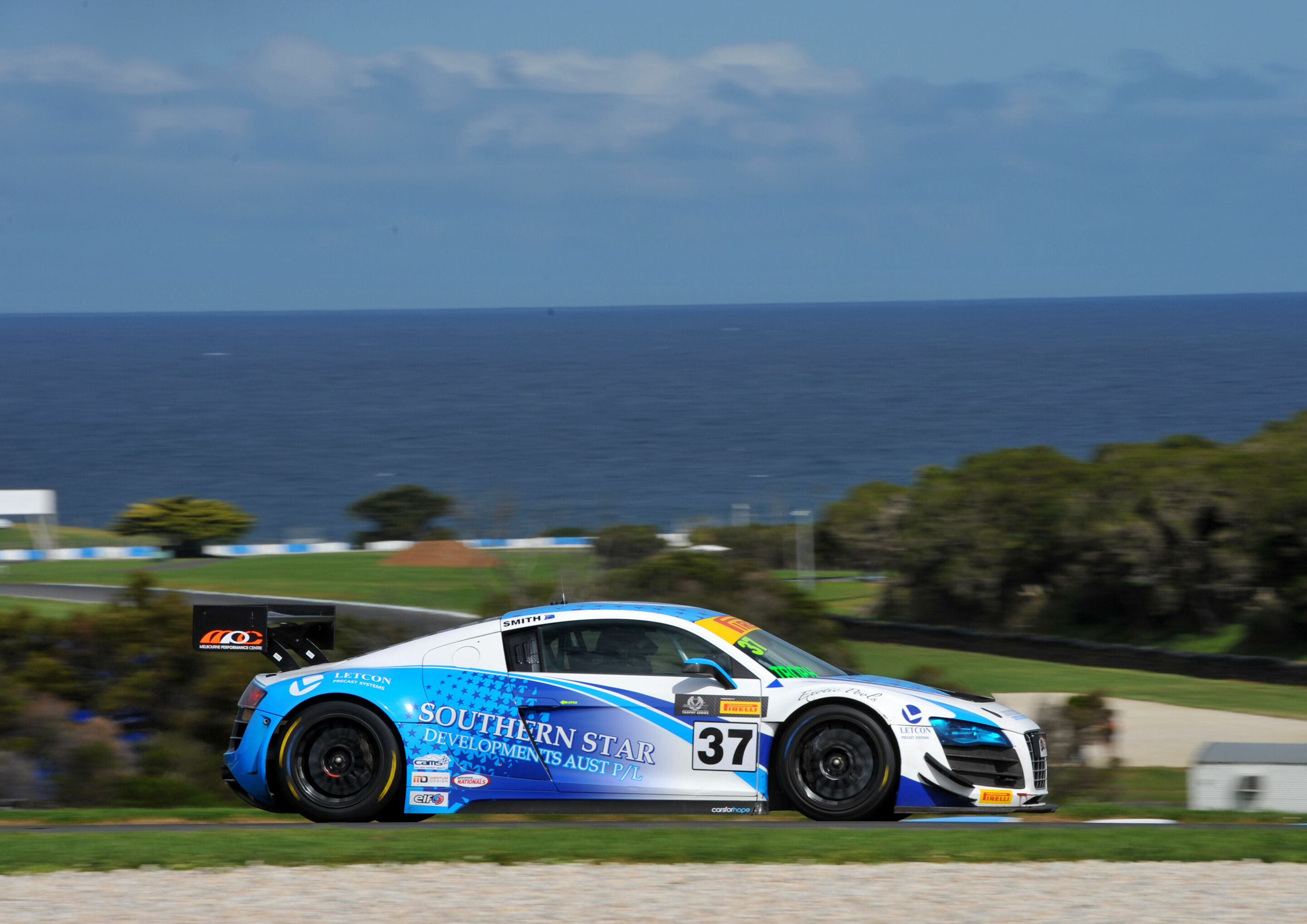 Australian GT Trophy Series 2016 - Audi R8 LMS #37 (Southern Star Developments), Rob Smith  
