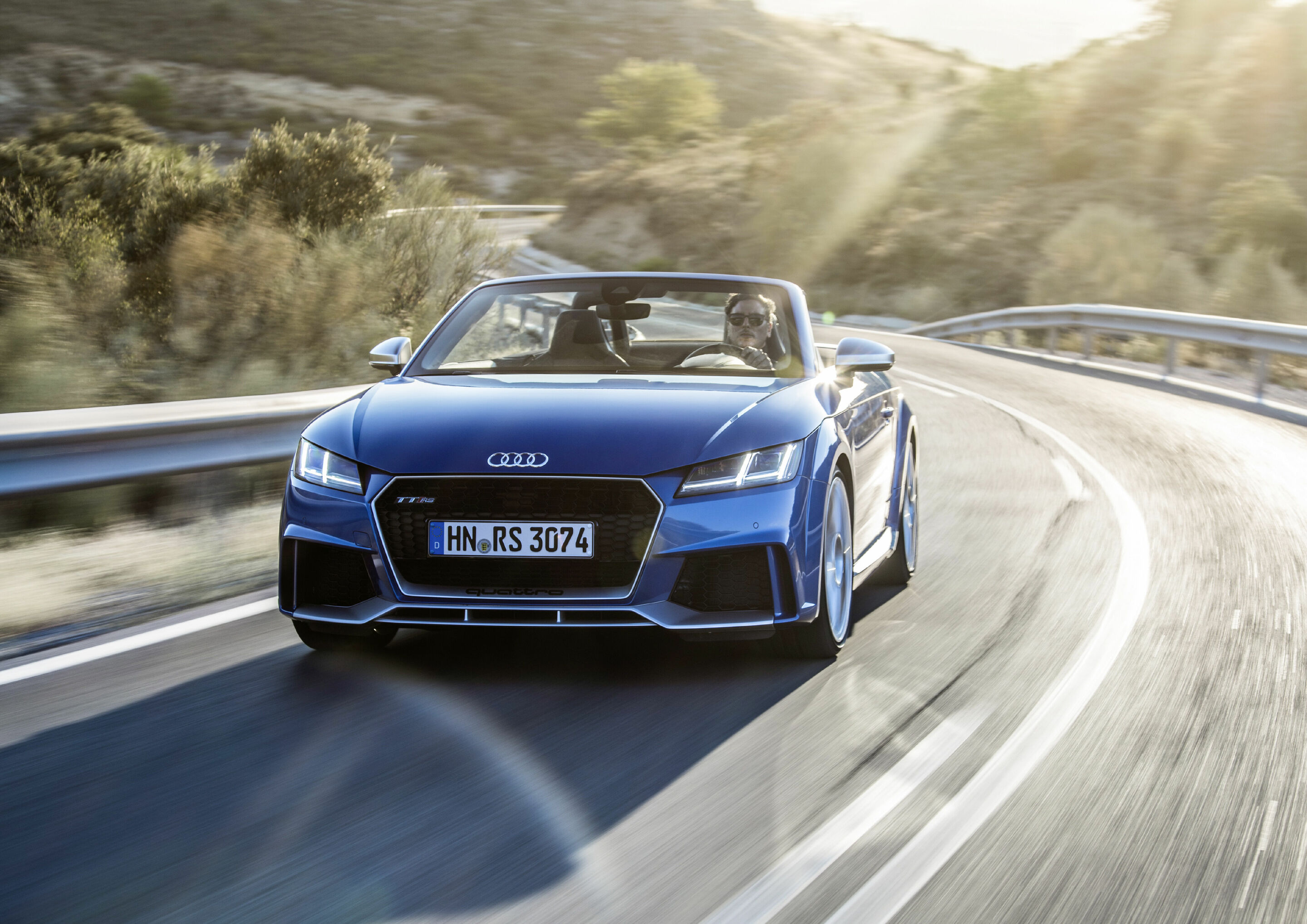 Audi TT RS Roadster - Dynamic photo, Colour: Ara Blue
