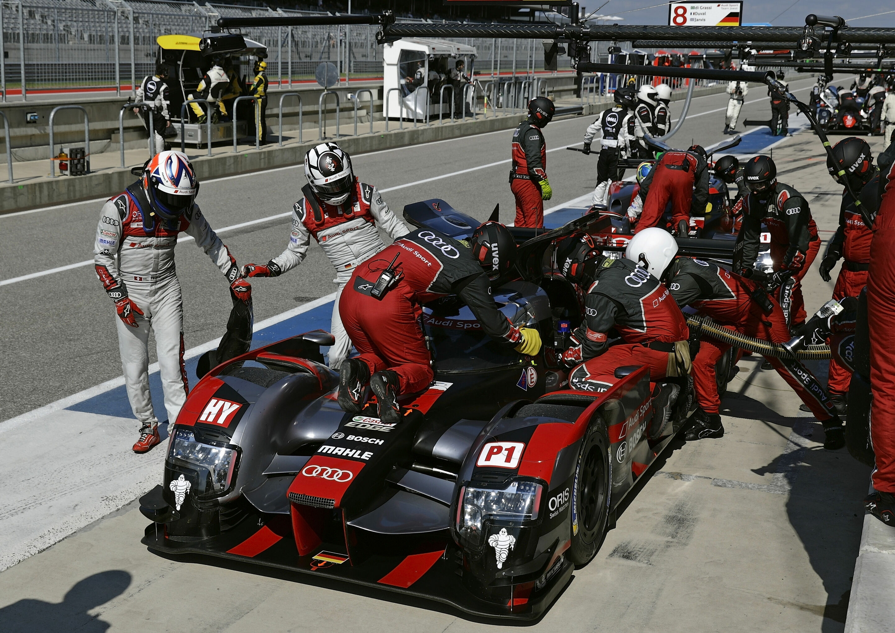 WEC Austin 2016 - Audi R18 (2016) #7 (Audi Sport Team Joest), Marcel Fässler, André Lotterer, Benoît Tréluyer
Audi R18 (2016) #8 (Audi Sport Team Joest), Lucas di Grassi, Loïc Duval, Oliver Jarvis
