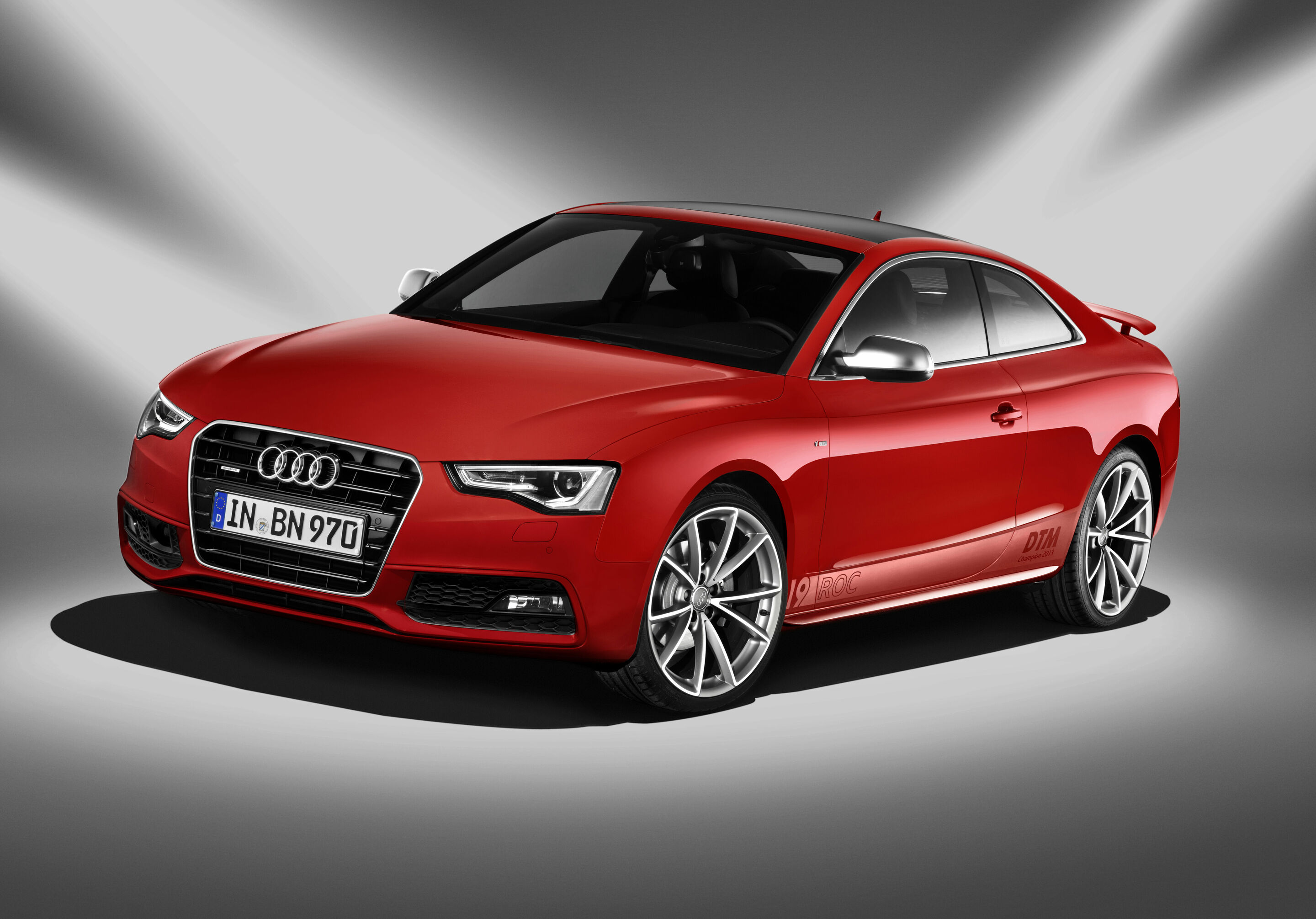 Sondermodell „A5 DTM Champion“ - Standaufnahme

Farbe: Misanorot