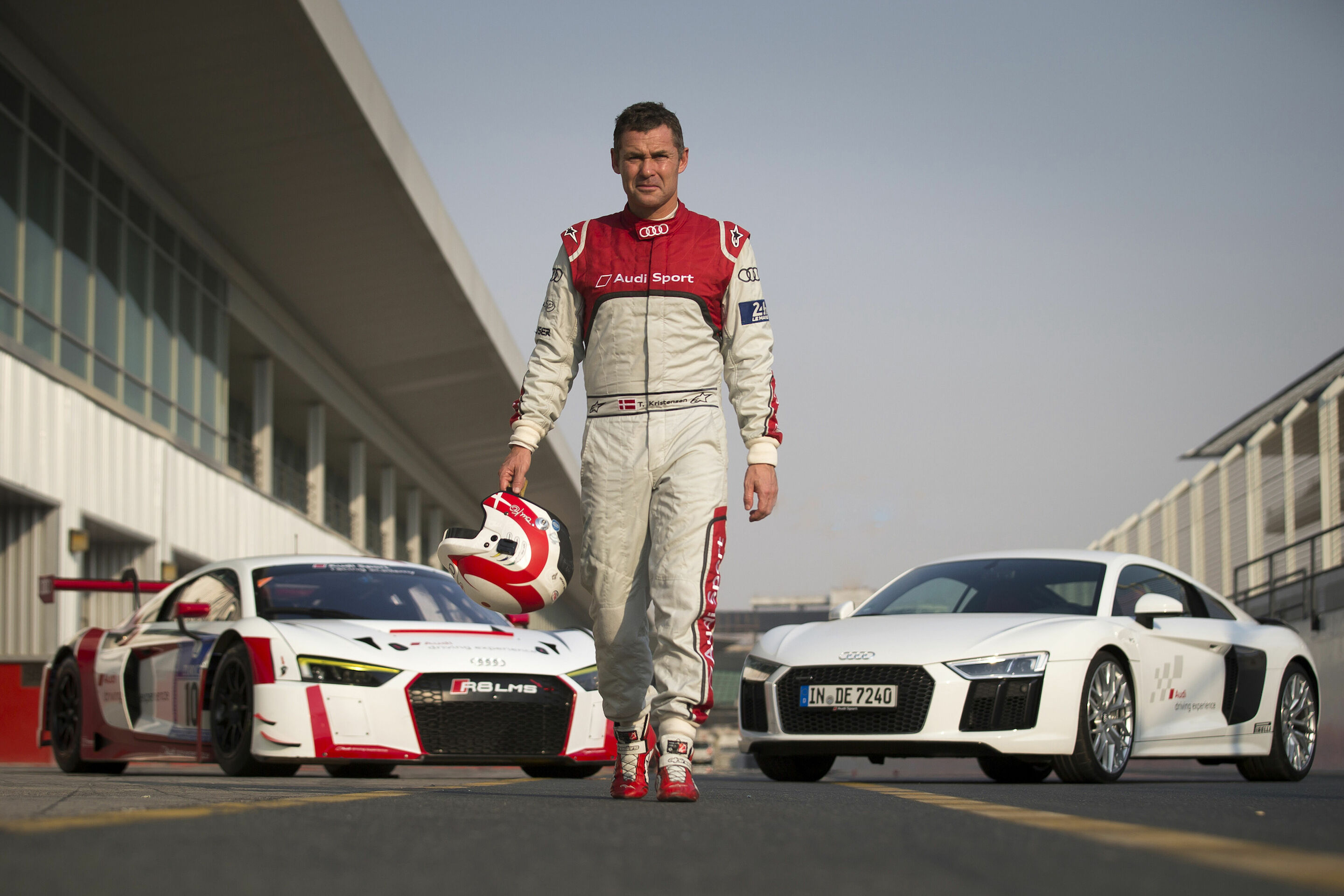 Audi Sport Center Abu Dhabi - Tom Kristensen