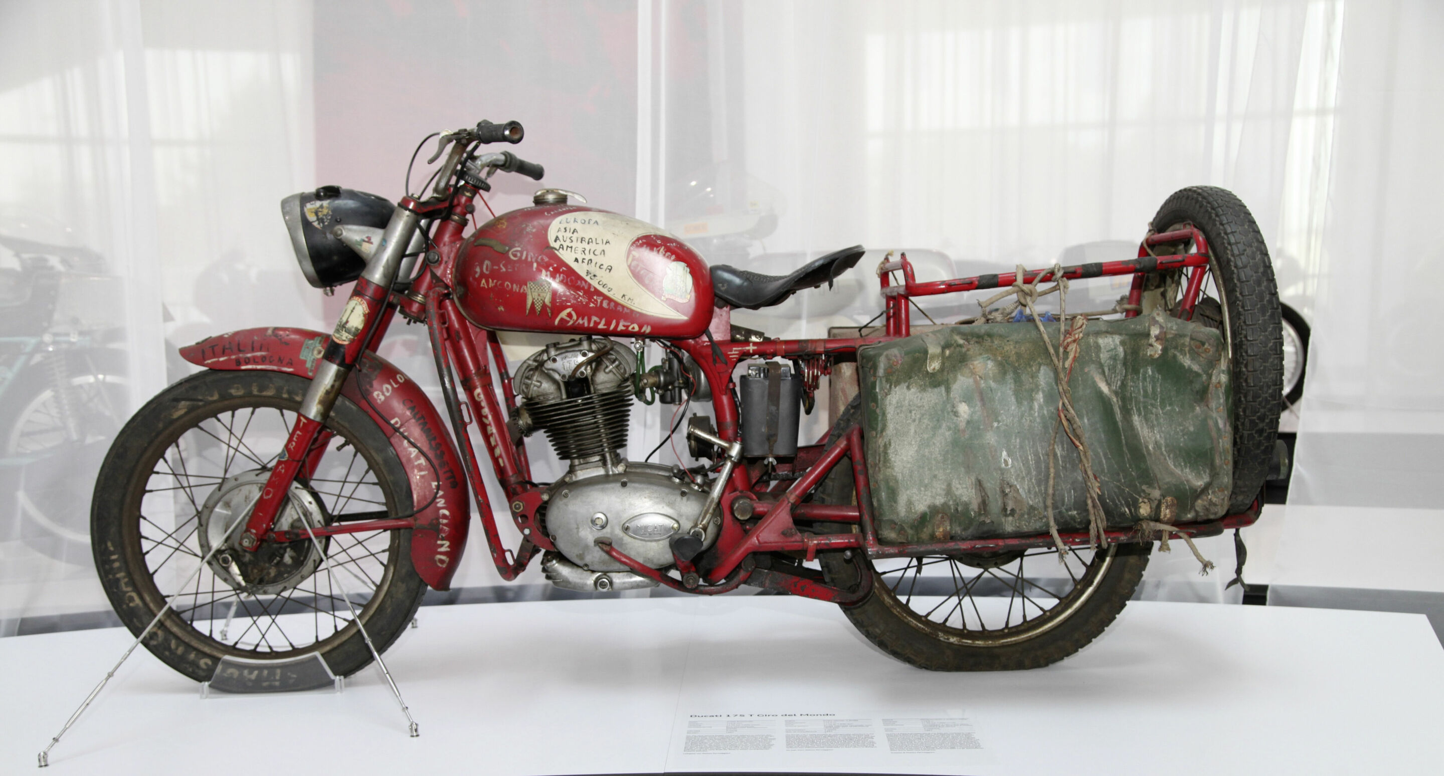 Ducati-Leidenschaft im Audi museum mobile - Ducati 175 T Giro del Mondo