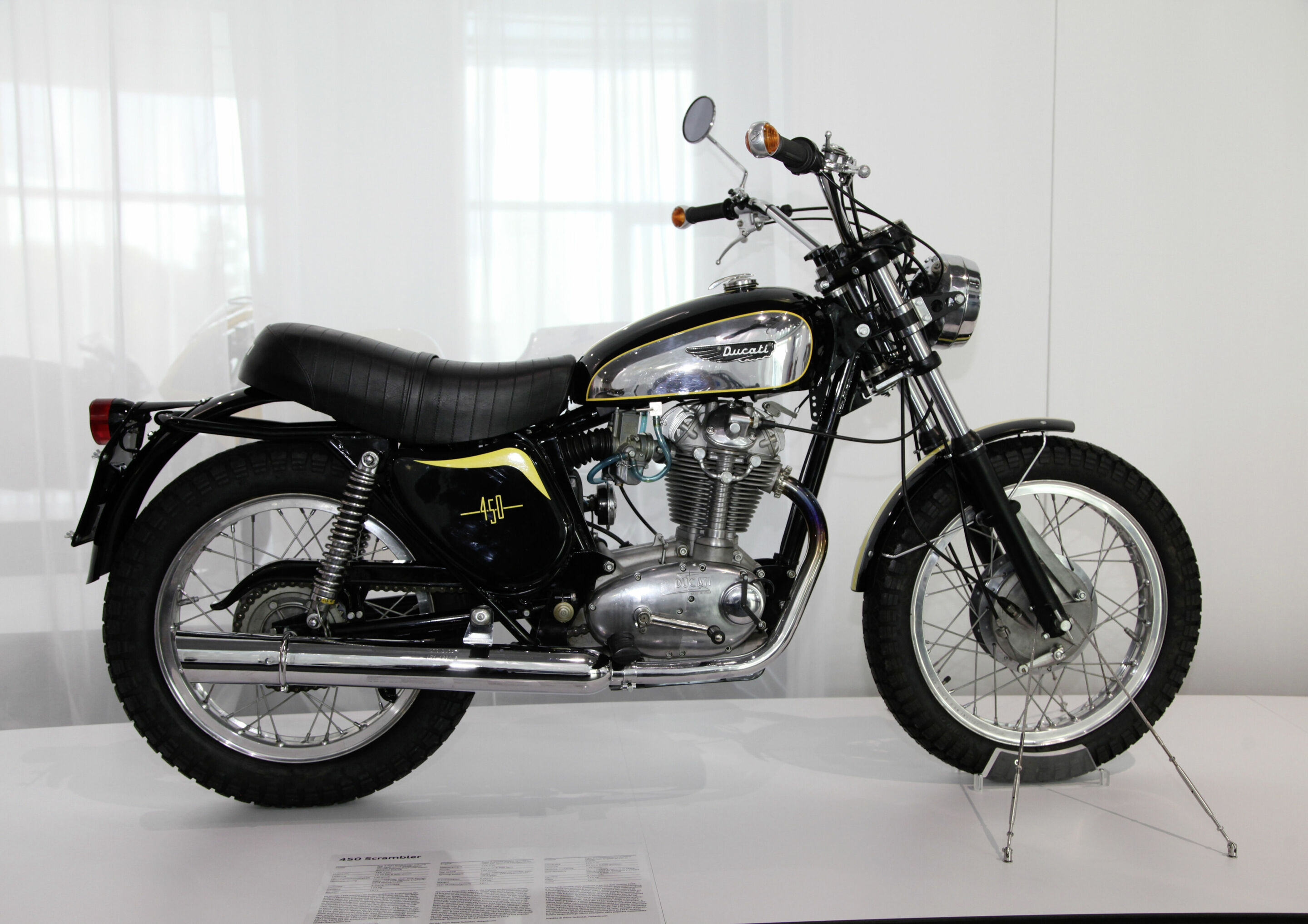 Ducati-Leidenschaft im Audi museum mobile - Ducati 450 Scrambler