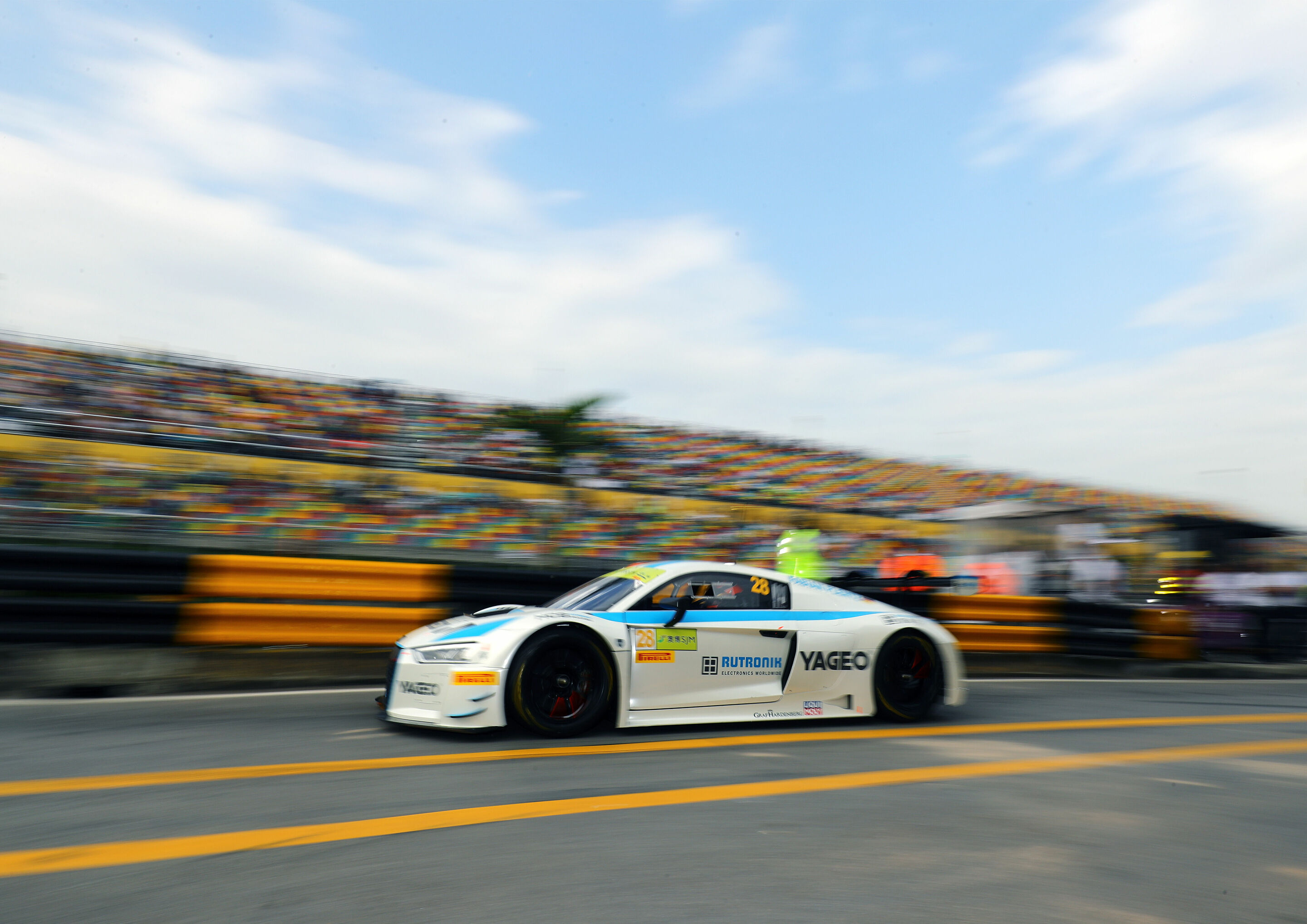FIA GT World Cup 2016 - Audi R8 LMS #28 (Team HCB Rutronik Racing), Fabian Plentz
