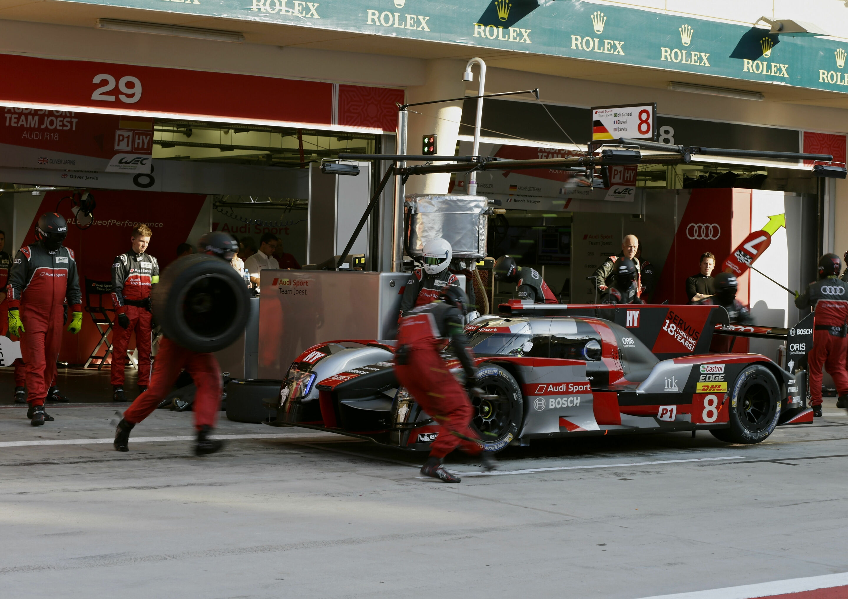 WEC Bahrain 2016 - Audi R18 (2016) #8 (Audi Sport Team Joest), Lucas di Grassi, Loïc Duval, Oliver Jarvis