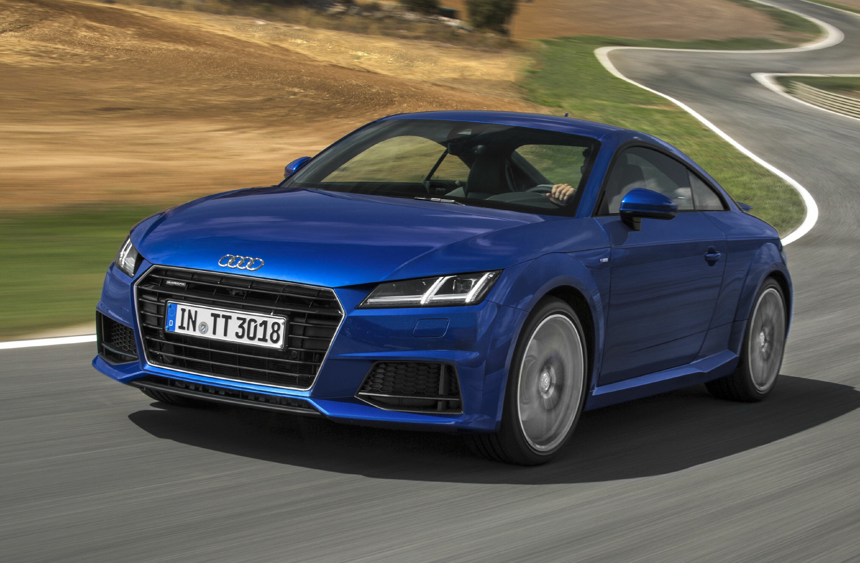 Audi TT 2.0 TDI quattro S tronic - Audi TT 2.0 TDI quattro S tronic