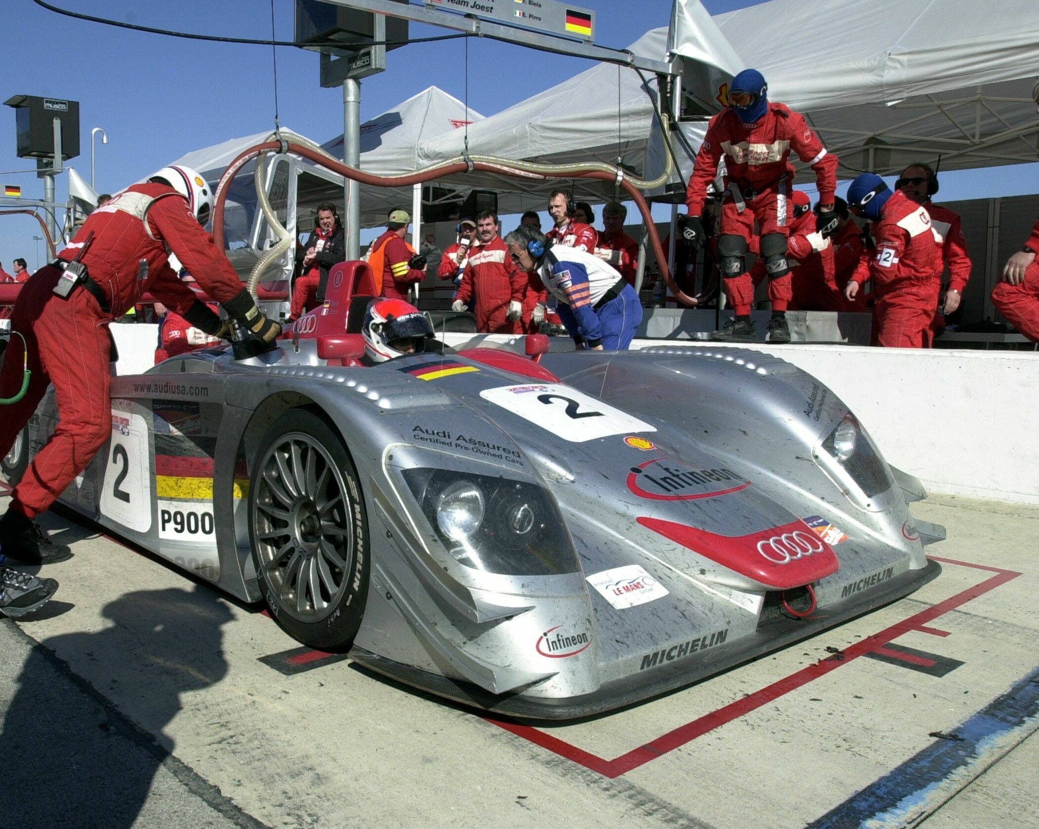 ALMS Dallas 2001 - Audi R8 #2 (Audi Sport North America), Emanuele Pirro