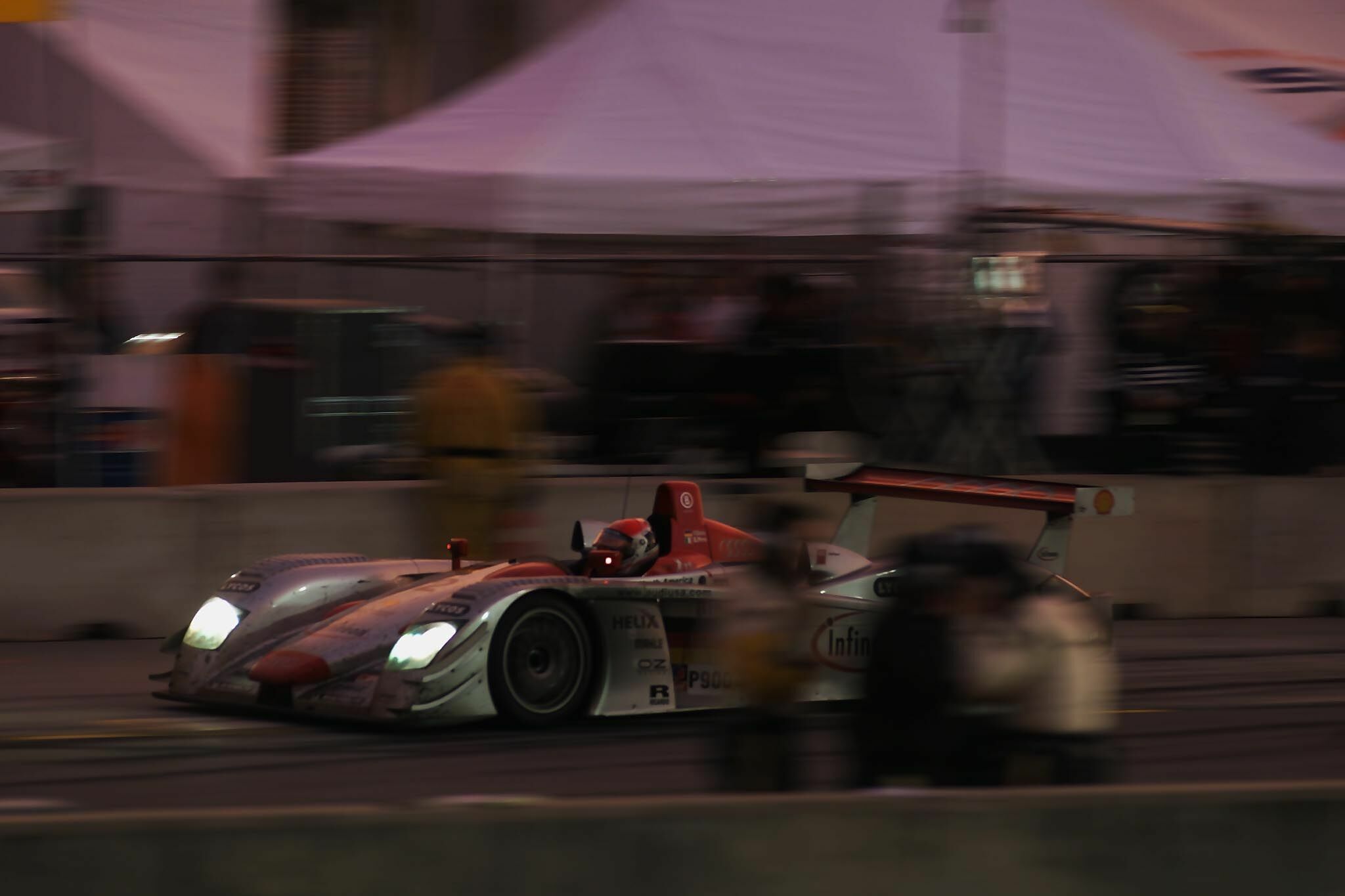 ALMS Road Atlanta 2001 - Audi R8 #2 (Audi Sport North America), Emanuele Pirro