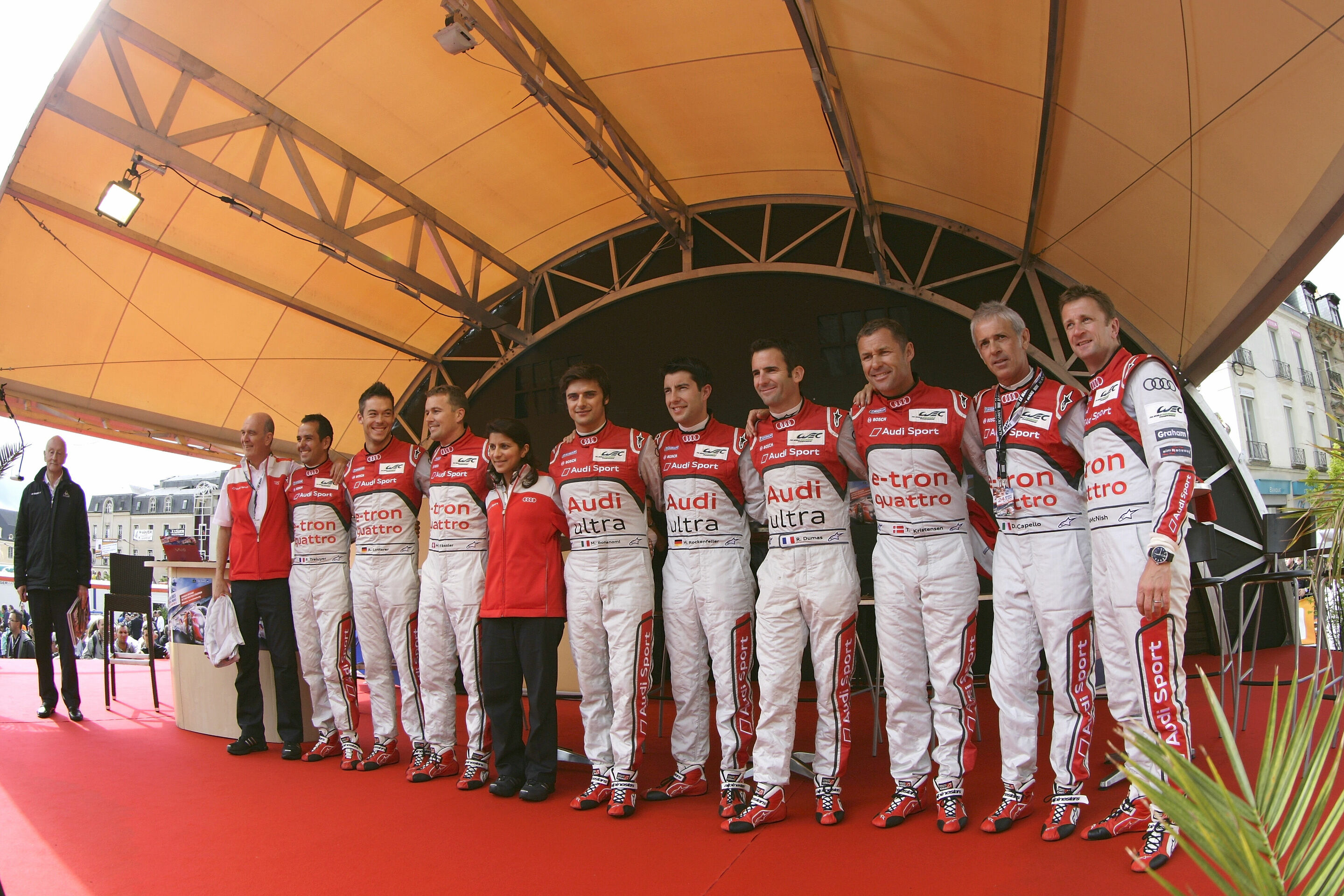 24h Le Mans 2012 - Wolfgang Ullrich, Benoît Tréluyer, André Lotterer, Marcel Fässler, Leena Gade, Marco Bonanomi, Mike Rockenfeller, Romain Dumas, Tom Kristensen, Dindo Capello, Allan McNish