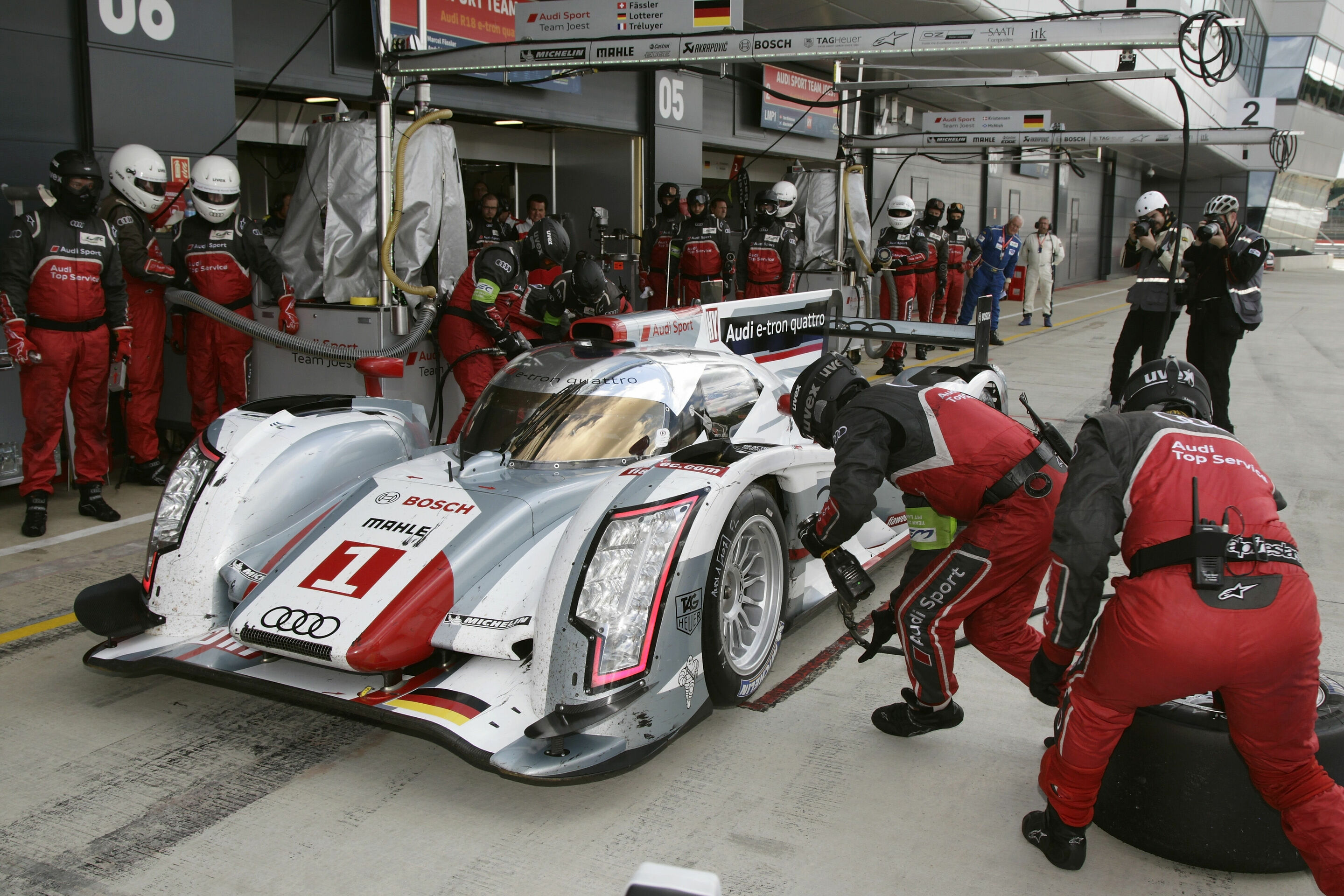 WEC Silverstone 2012 - Audi R18 e-tron quattro #1 (Audi Sport Team Joest), Marcel Fässler, André Lotterer, Benoît Tréluyer